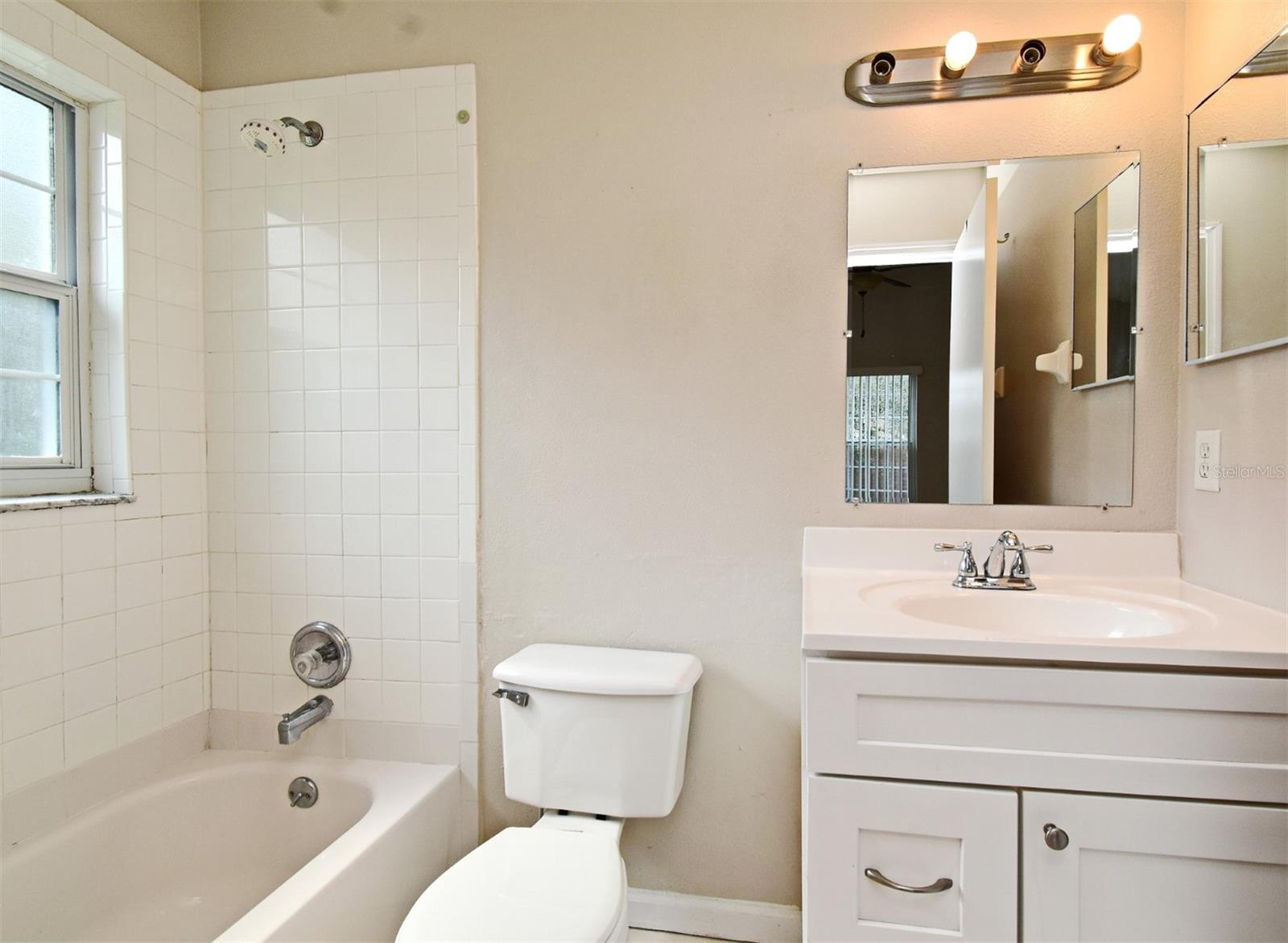 2190 CYPRESS BAY BLVD, KISSIMMEE, FL, 34743