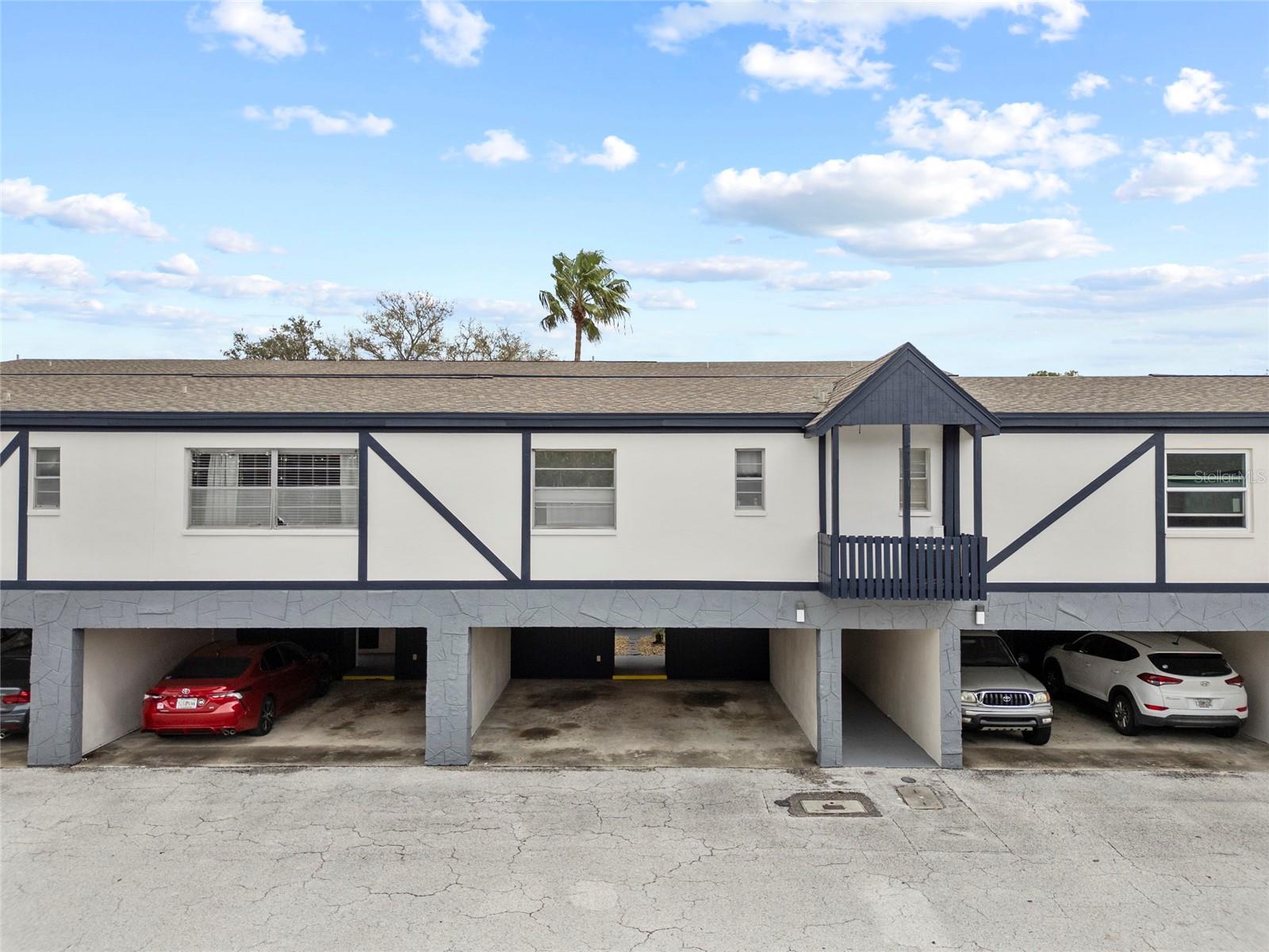 1127 KING ARTHUR CT #303, DUNEDIN, FL, 34698