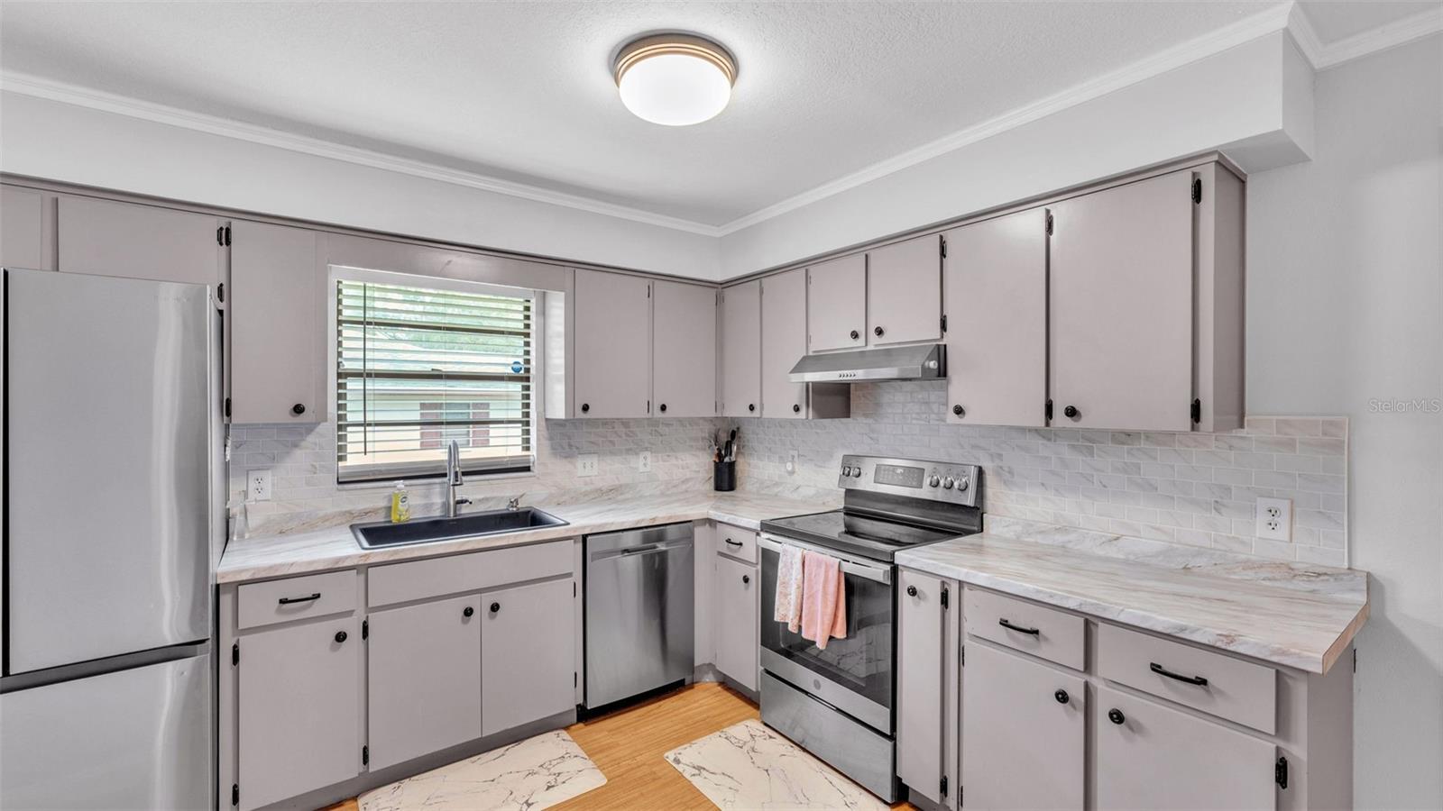 2330 PETERSON RD, LAKELAND, FL, 33812