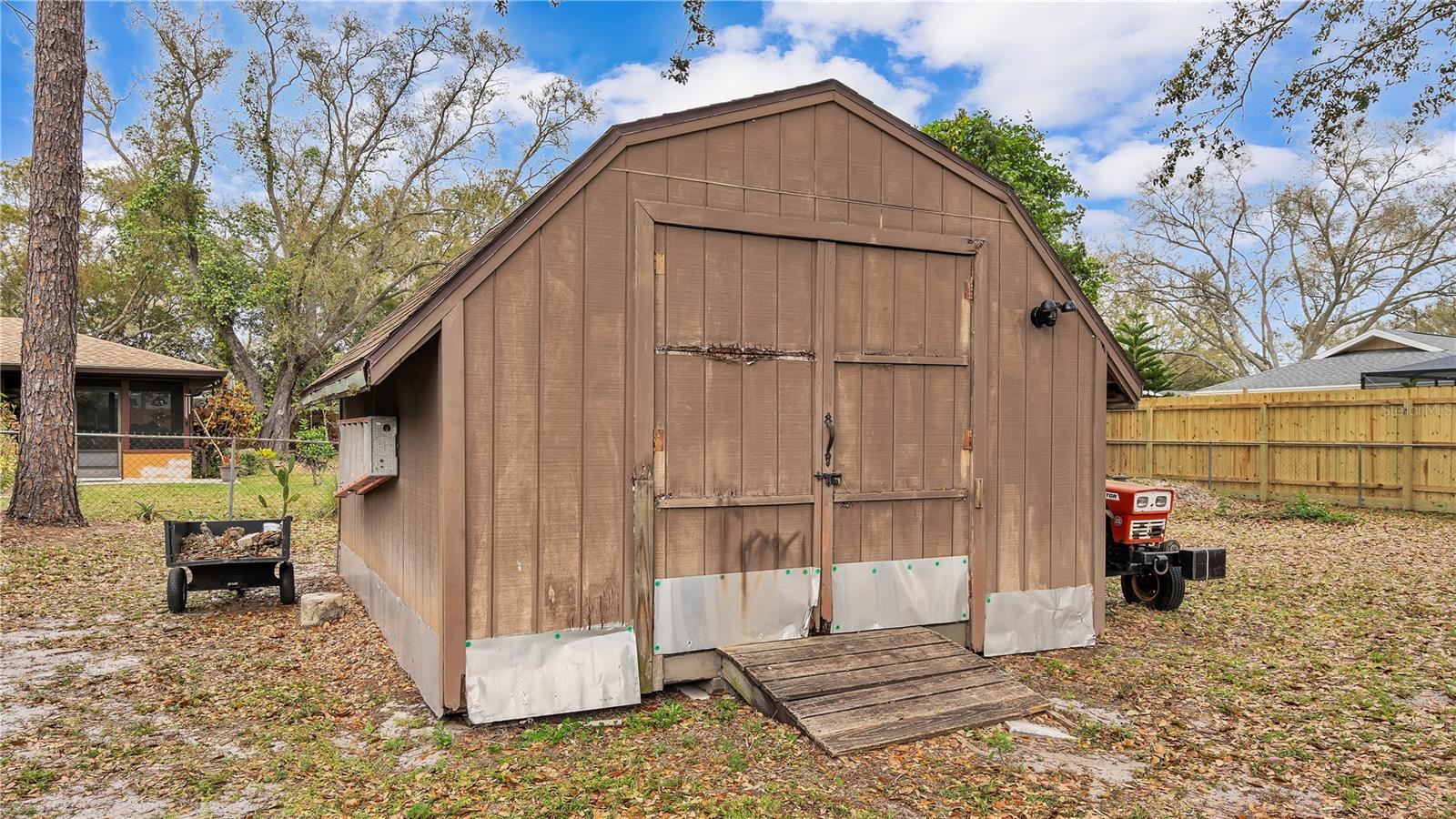 2330 PETERSON RD, LAKELAND, FL, 33812