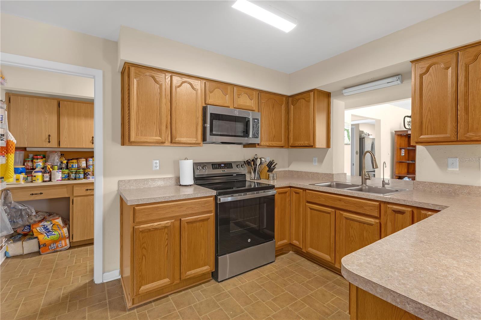 531 GIBSON RD S, LAKELAND, FL, 33813