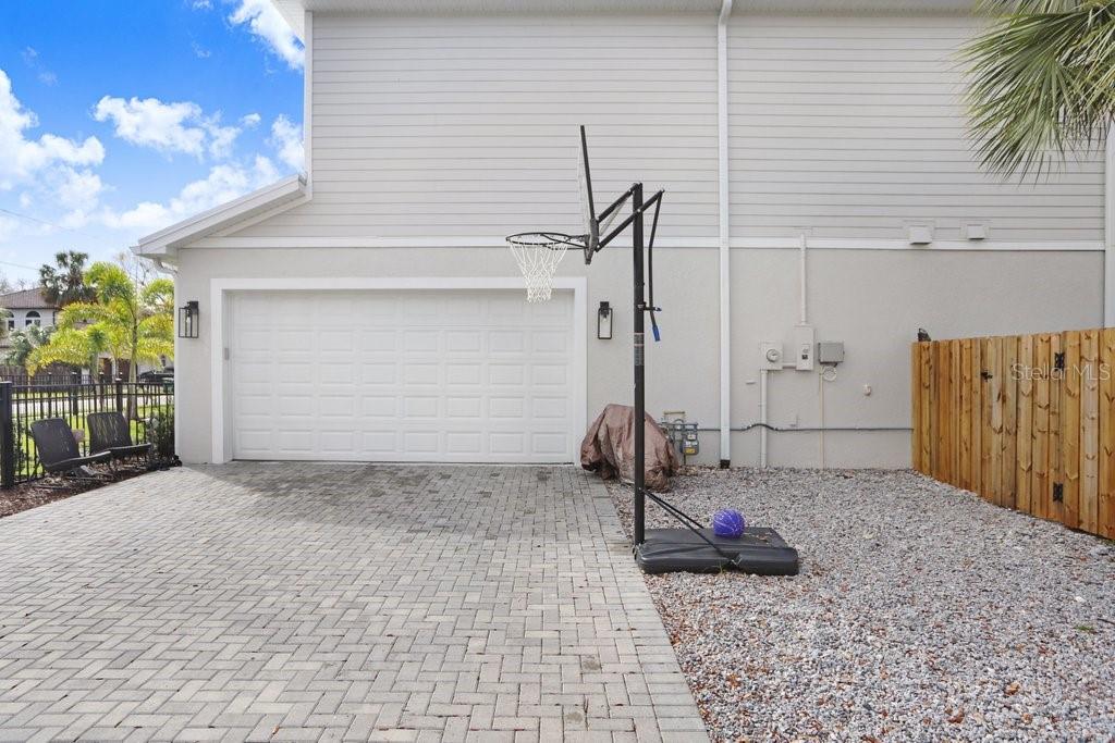 2301 S CHURCH AVE, TAMPA, FL, 33629