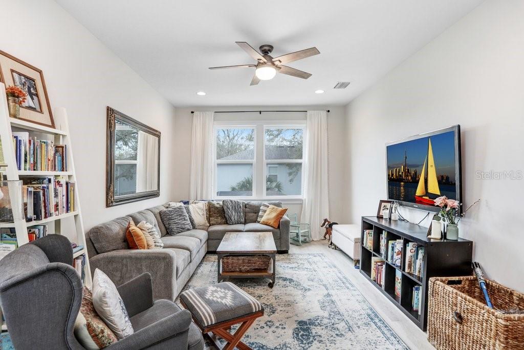 2301 S CHURCH AVE, TAMPA, FL, 33629