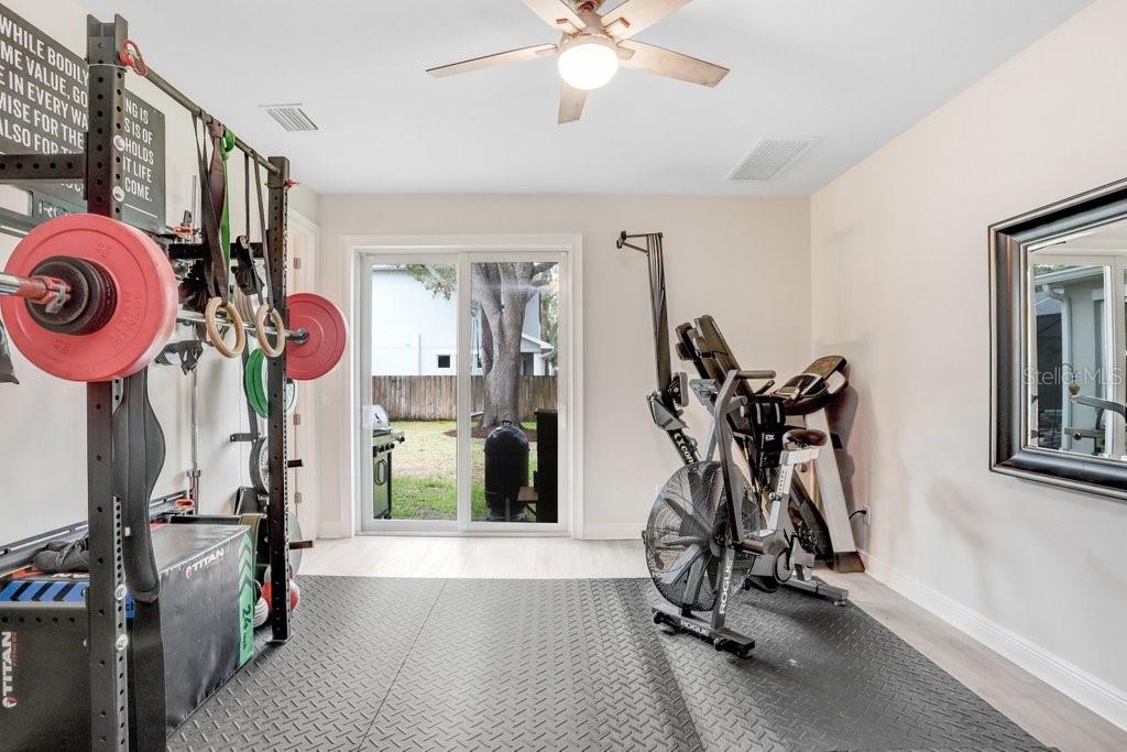 2301 S CHURCH AVE, TAMPA, FL, 33629