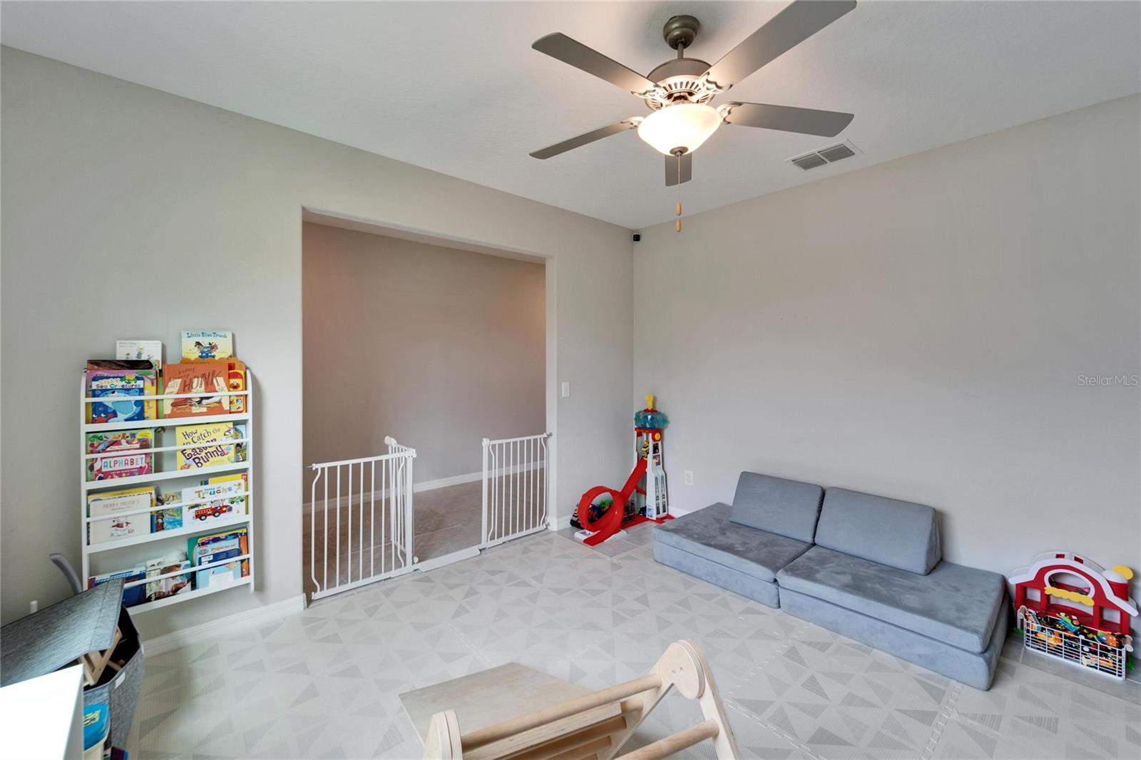 8658 PARSONS HILL BLVD, WESLEY CHAPEL, FL, 33545