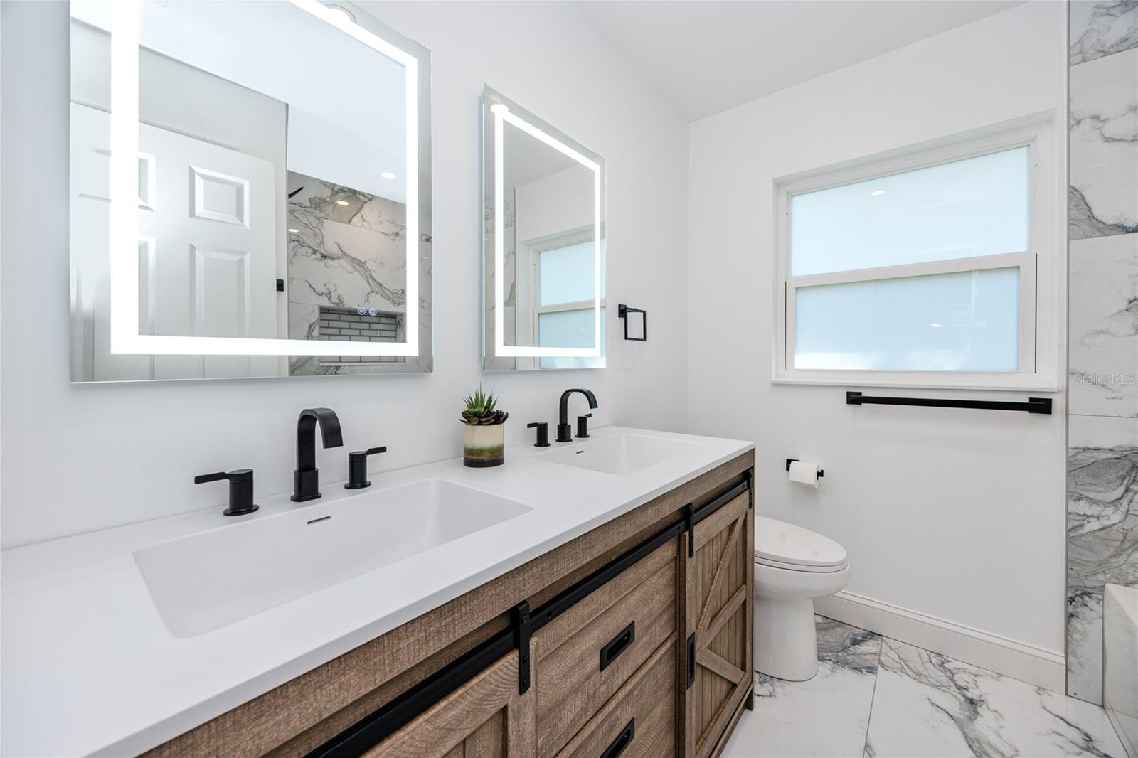 1100 WEBB DR, CLEARWATER, FL, 33755