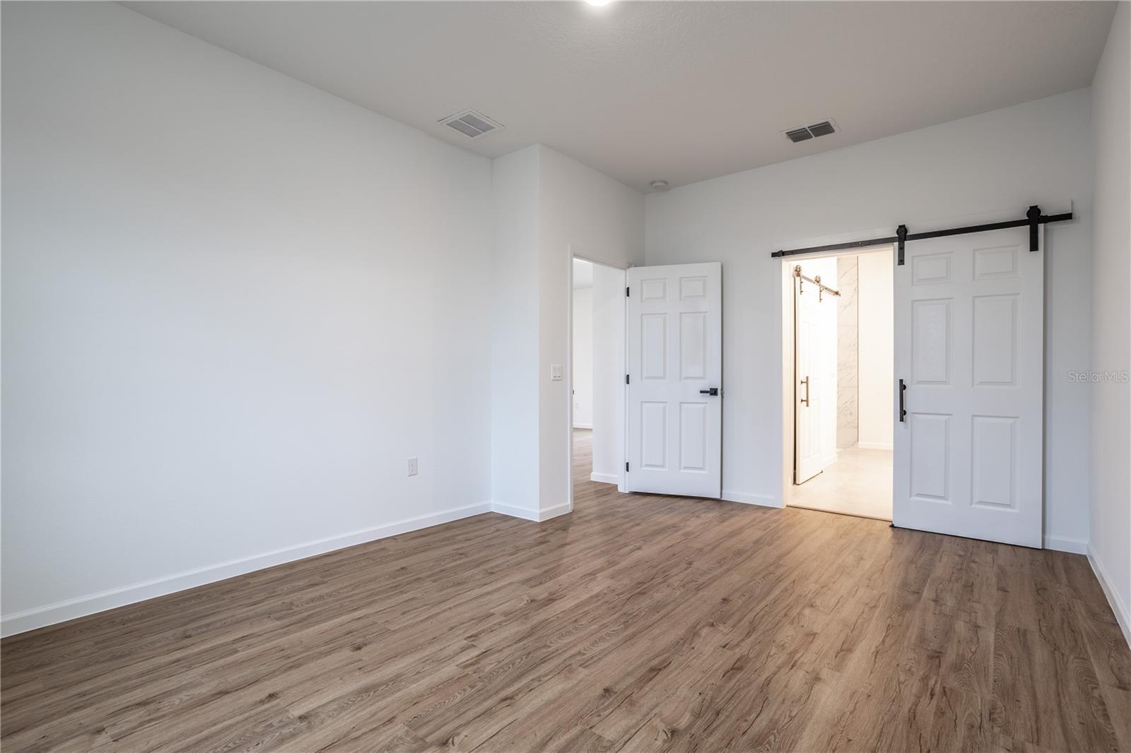 411 ST JOHNS LN, KISSIMMEE, FL, 34759