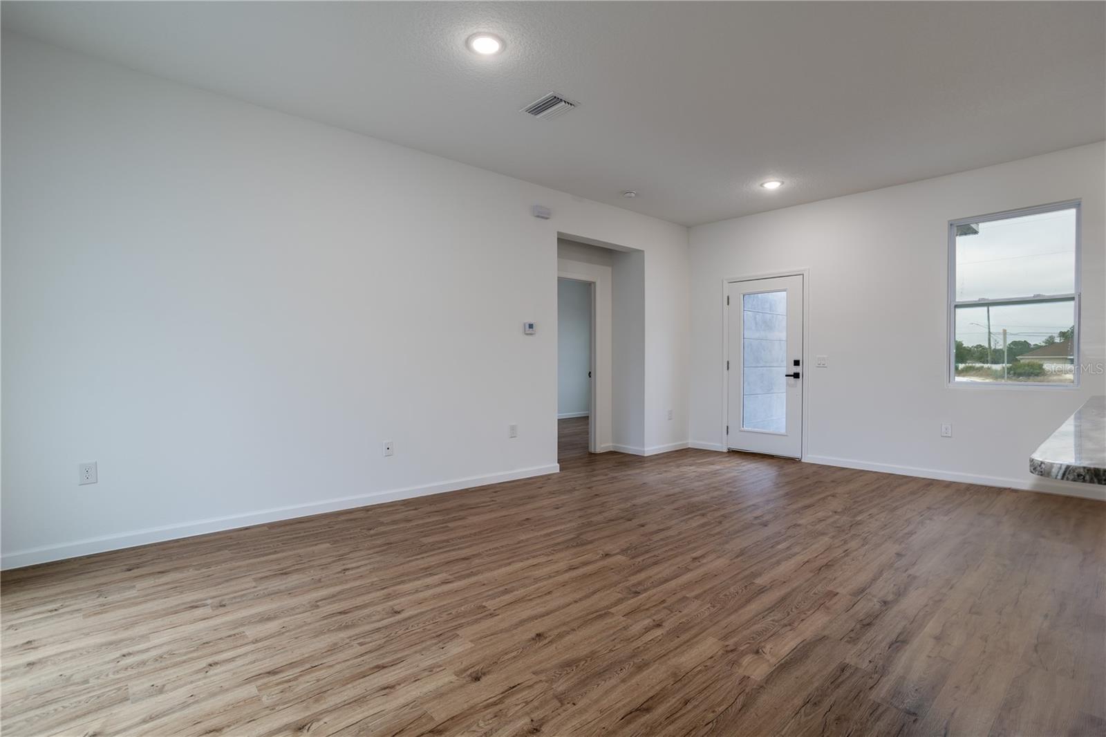 411 ST JOHNS LN, KISSIMMEE, FL, 34759