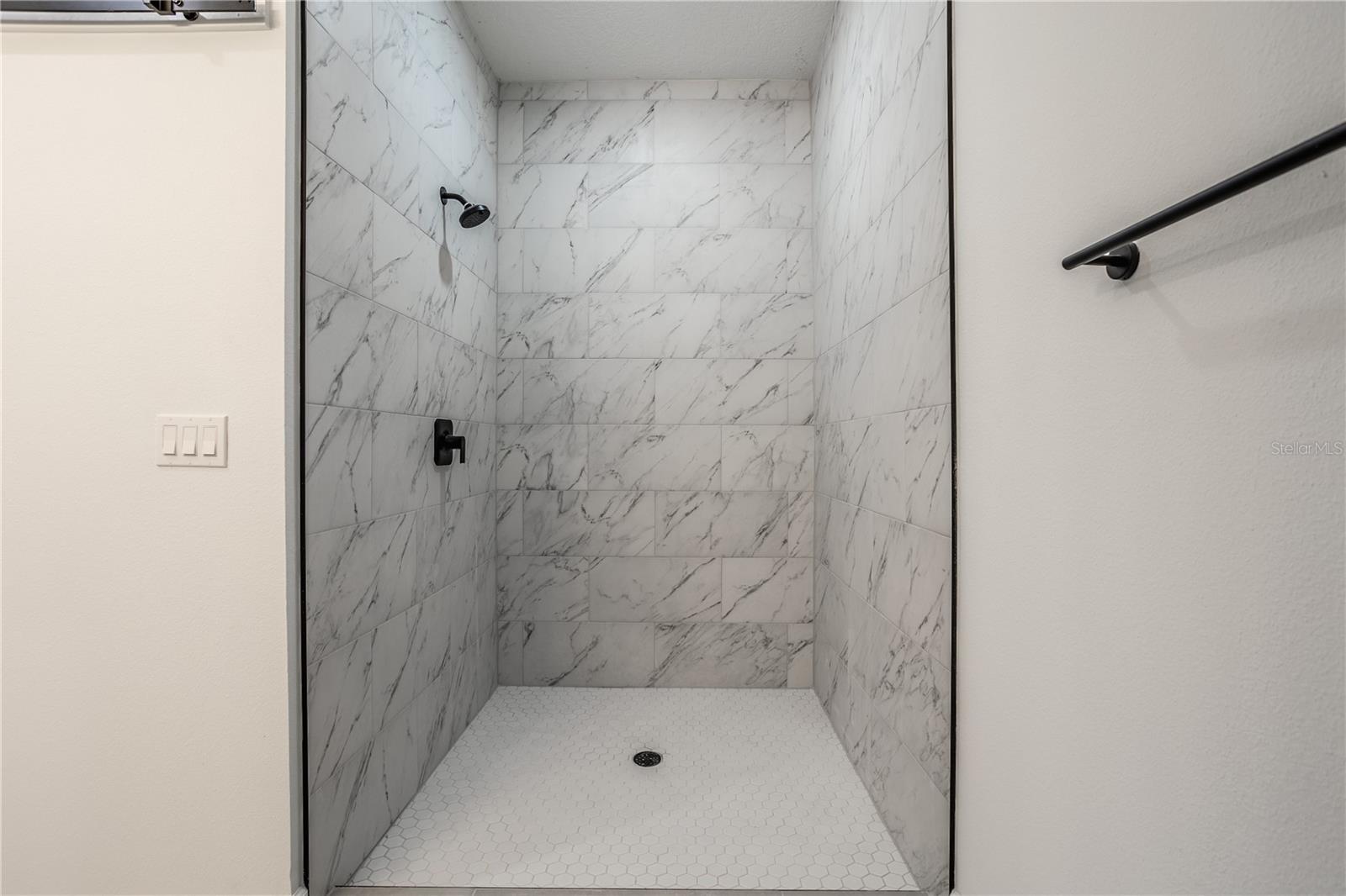 411 ST JOHNS LN, KISSIMMEE, FL, 34759
