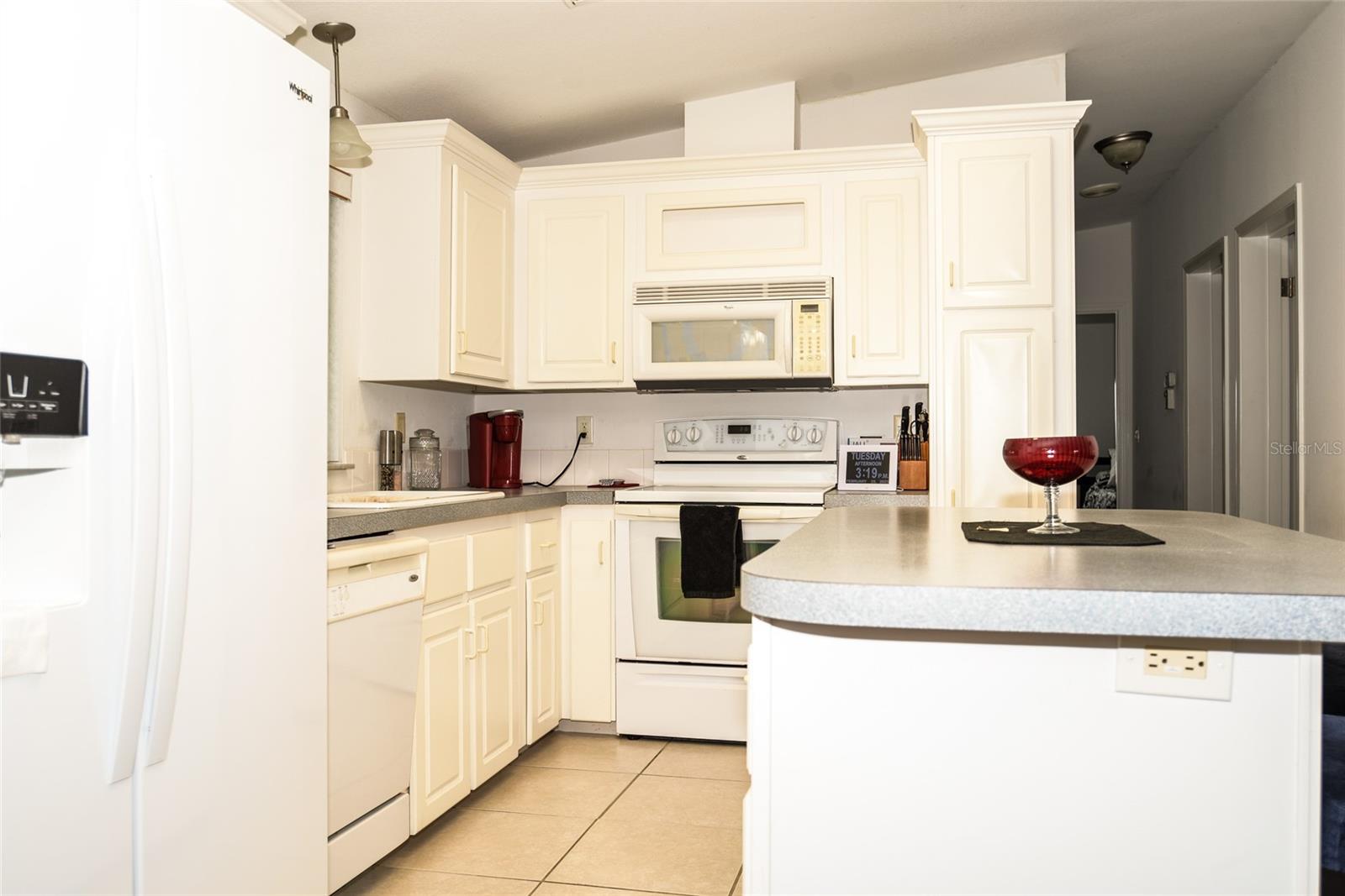 23 QUEEN OF WATERS ST, LAKE WALES, FL, 33898