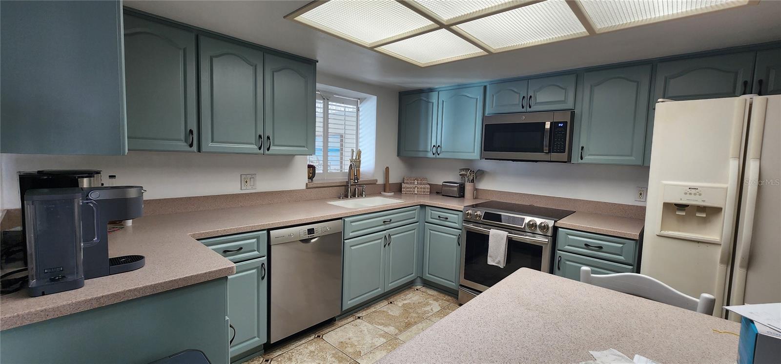 9408 ANNE CT, SEMINOLE, FL, 33776