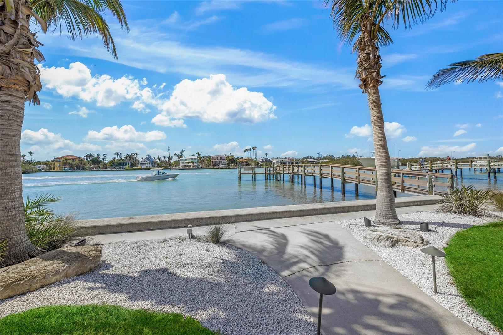 N6137480 Property Photo