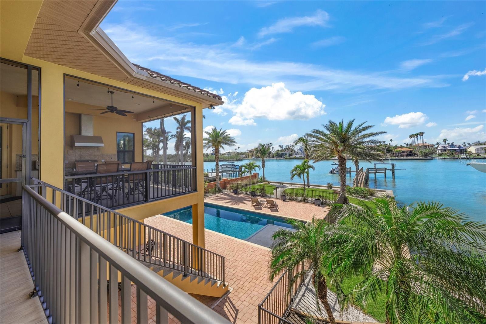 N6137480 Property Photo