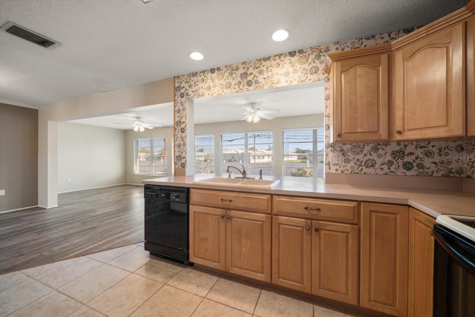 4582 FOX LAKE CT, CLEARWATER, FL, 33762