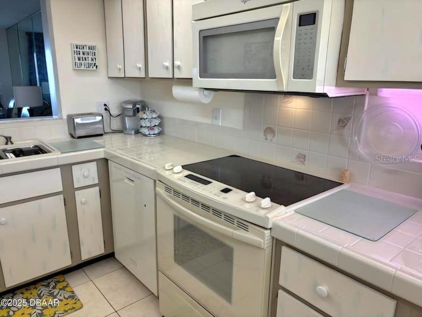 89 S ATLANTIC AVE #302, ORMOND BEACH, FL, 32176