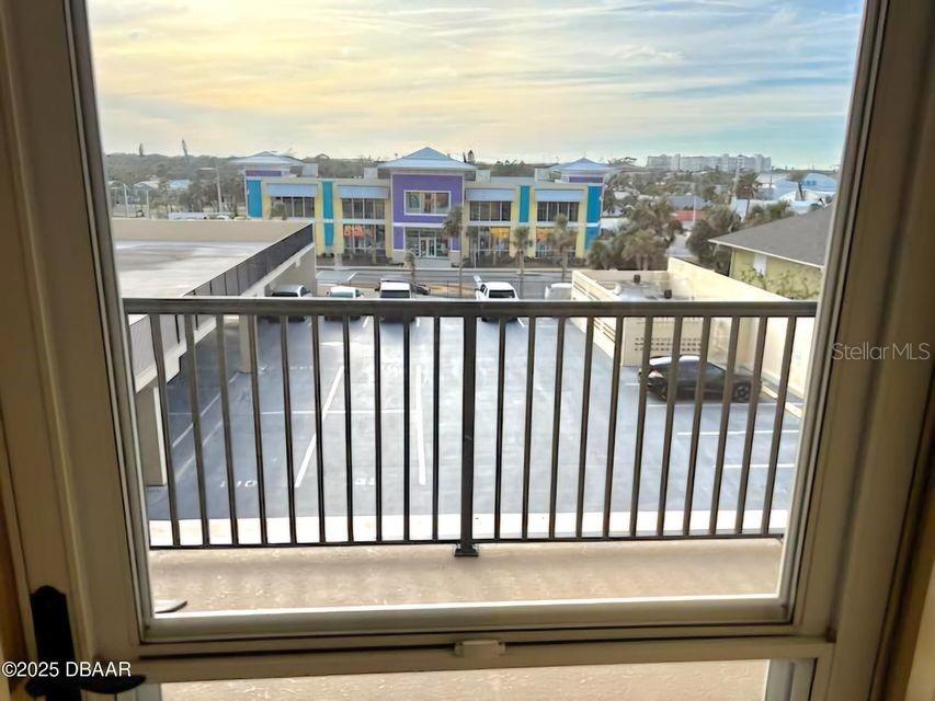 89 S ATLANTIC AVE #302, ORMOND BEACH, FL, 32176
