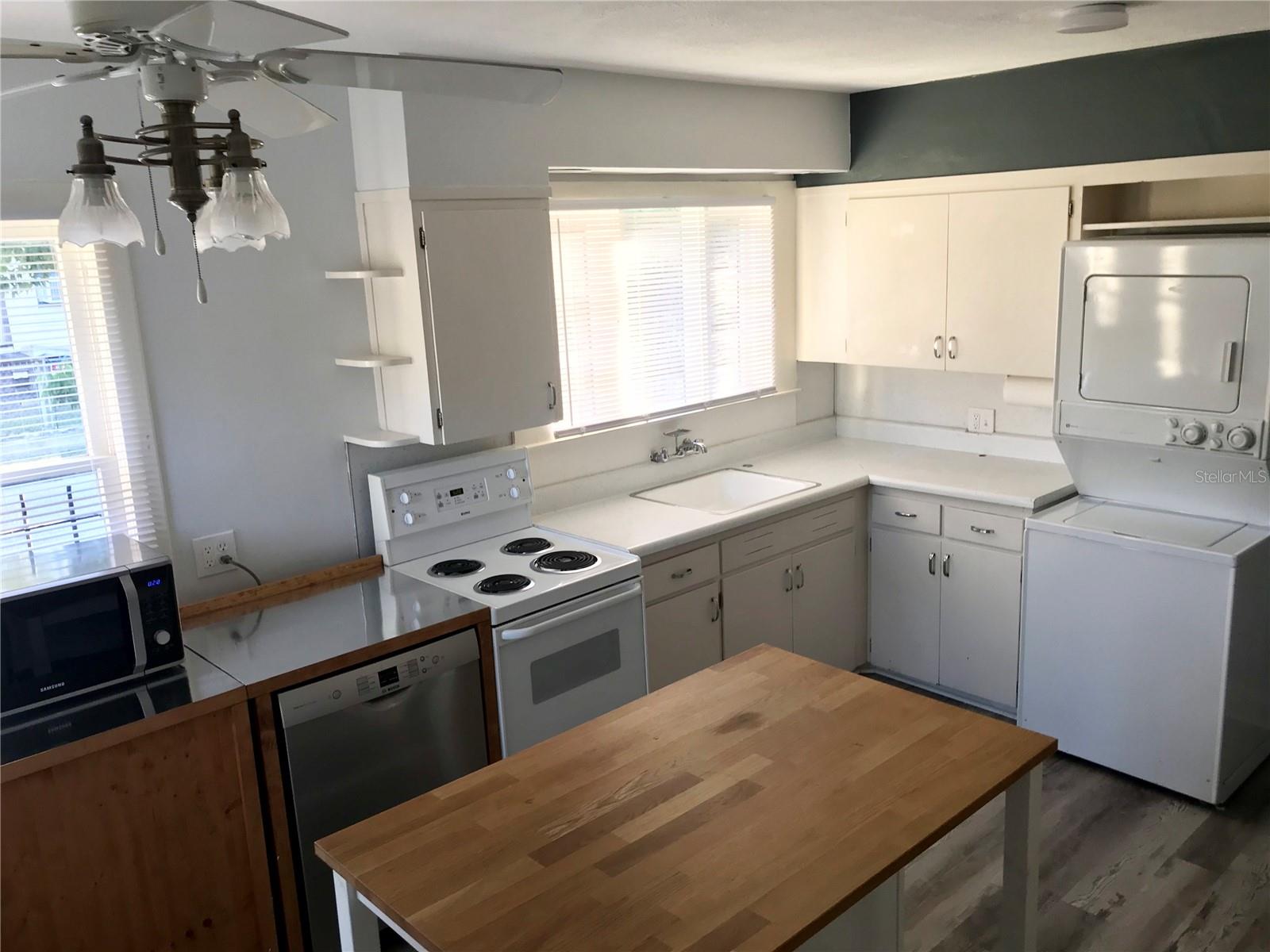3001 N WOODROW AVE, TAMPA, FL, 33603