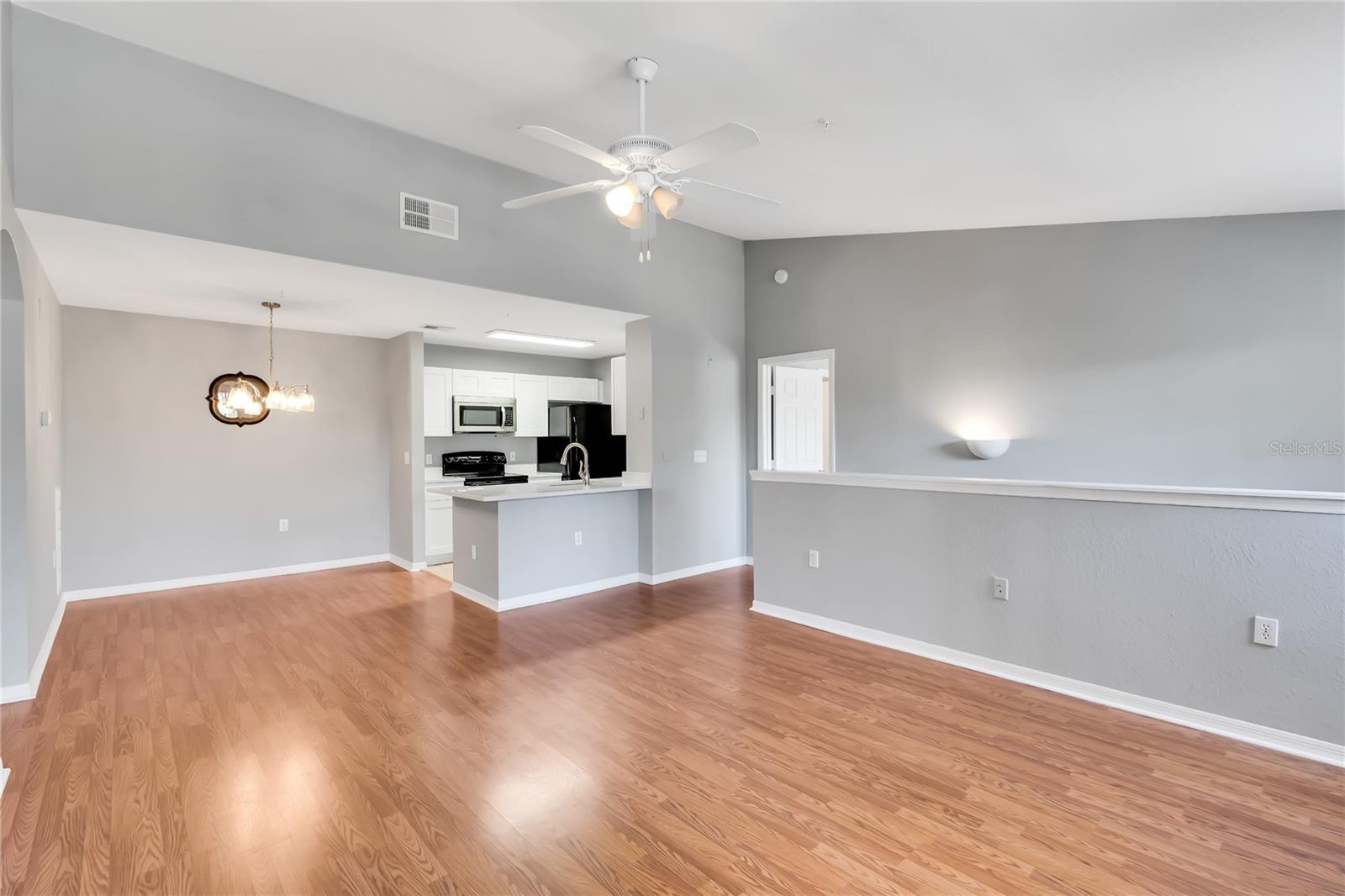 8926 MANOR LOOP #206, LAKEWOOD RANCH, FL, 34202