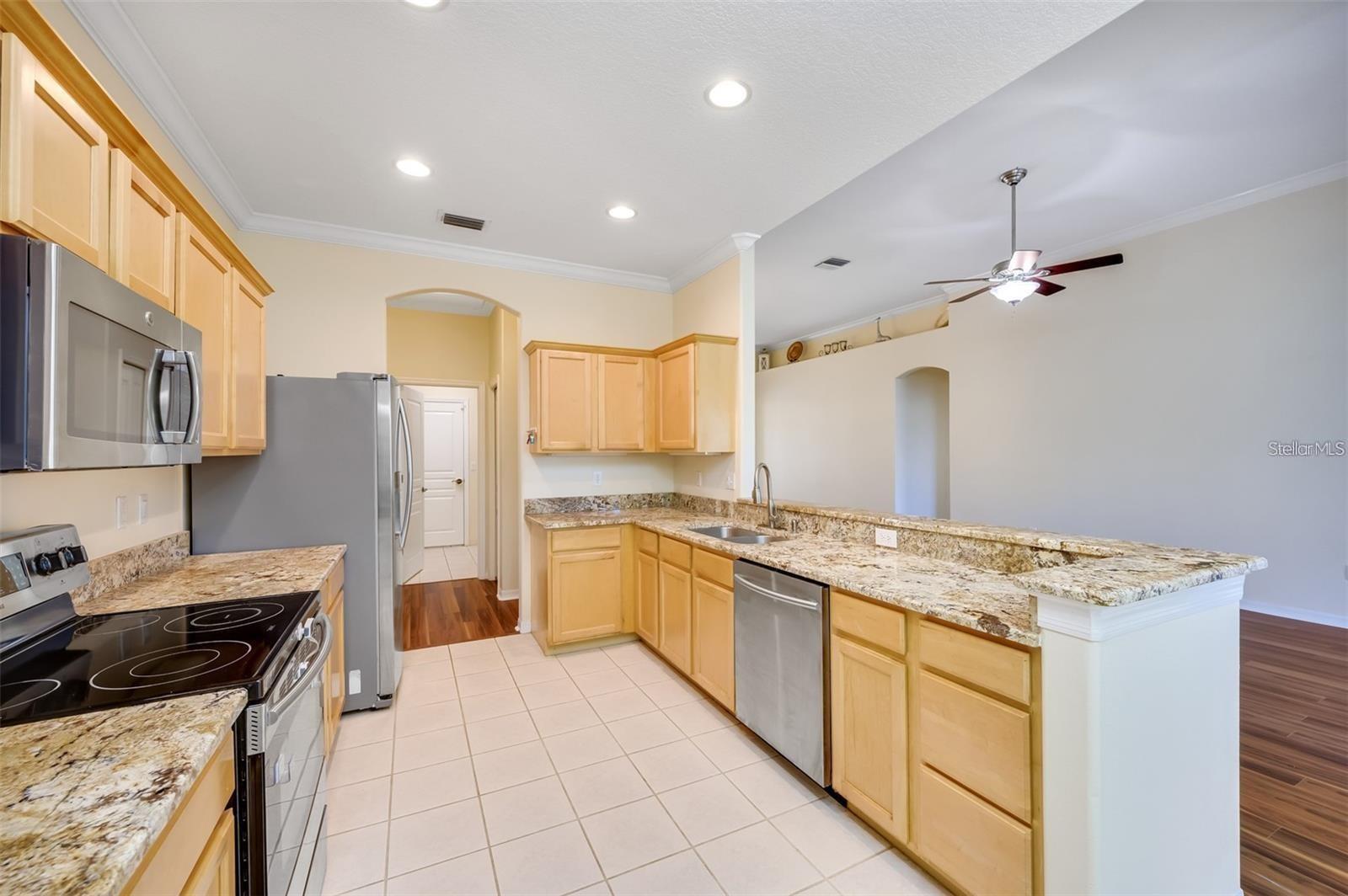 18949 MAISONS DR, LUTZ, FL, 33558