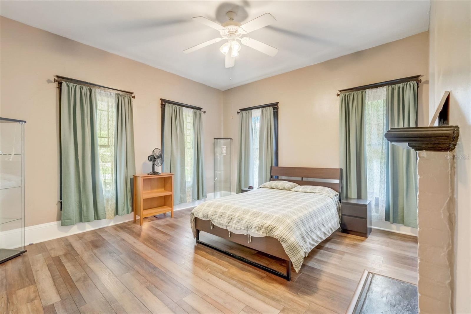 3512 CENTRAL AVE, COLEMAN, FL, 33521