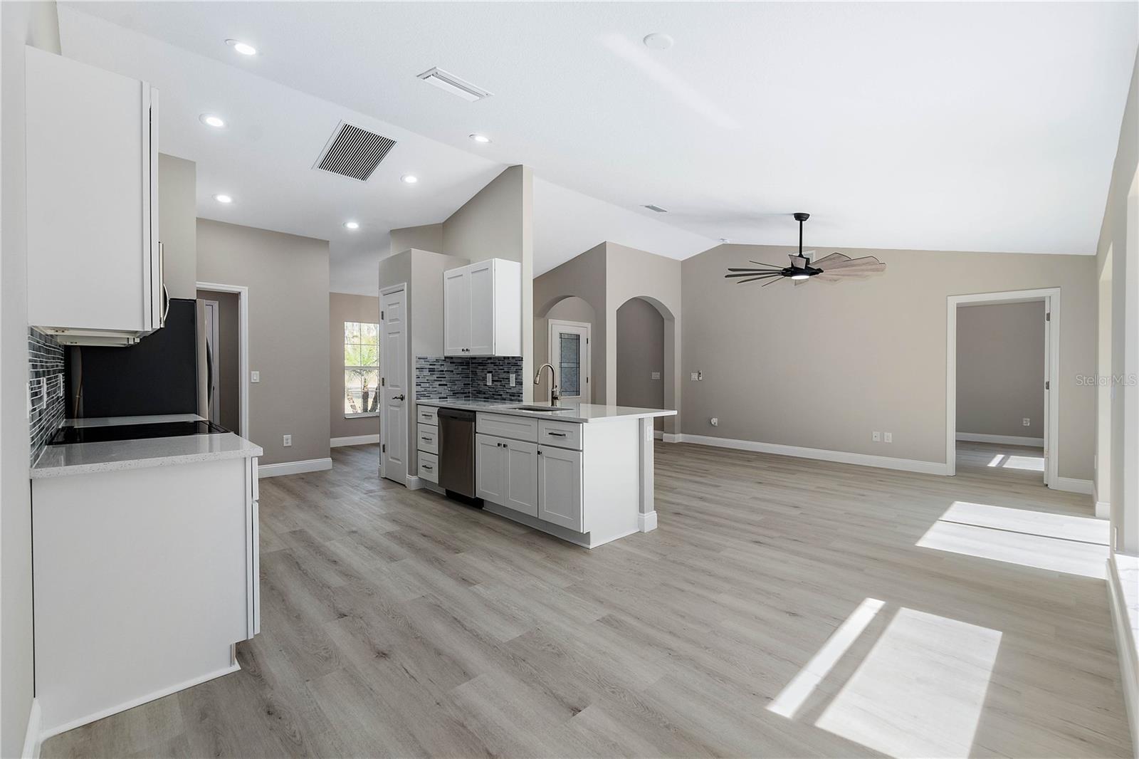 5513 MANGO AVE, BUNNELL, FL, 32110