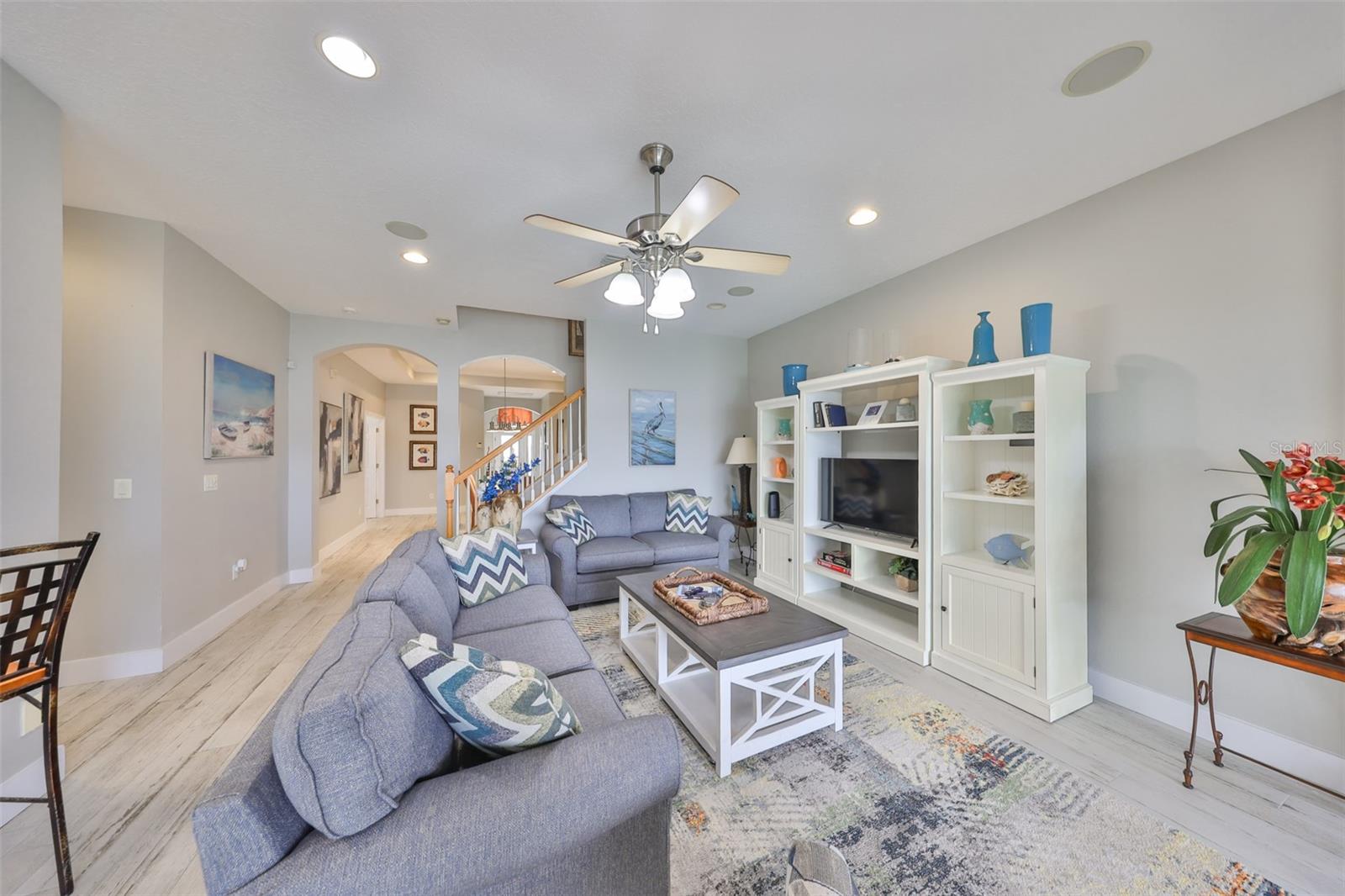 827 SEMINOLE SKY DR, RUSKIN, FL, 33570
