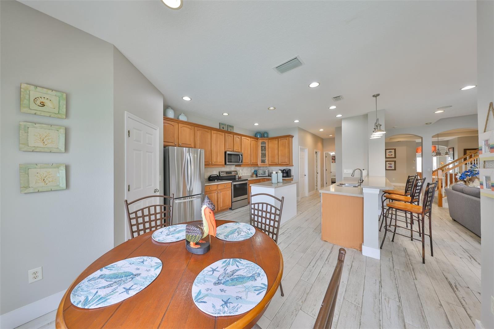 827 SEMINOLE SKY DR, RUSKIN, FL, 33570