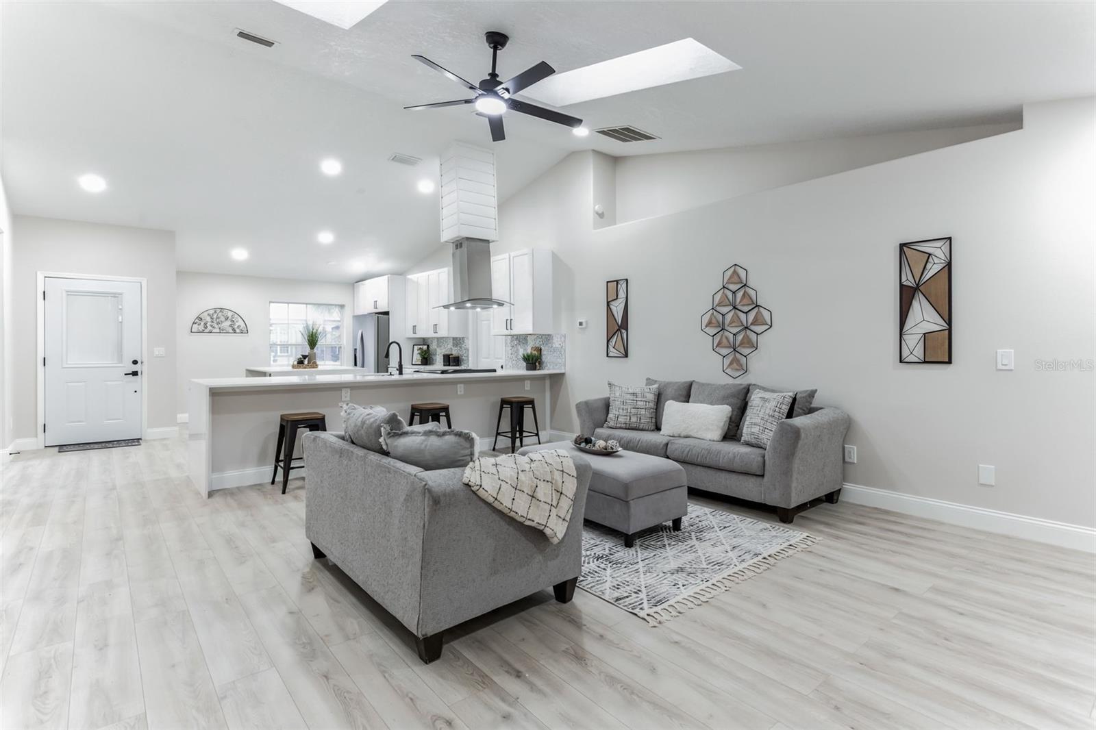 13 EVANSTON LN, PALM COAST, FL, 32164