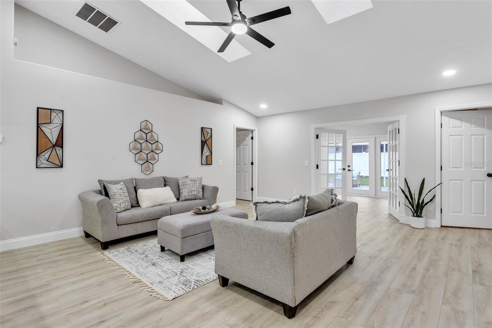 13 EVANSTON LN, PALM COAST, FL, 32164