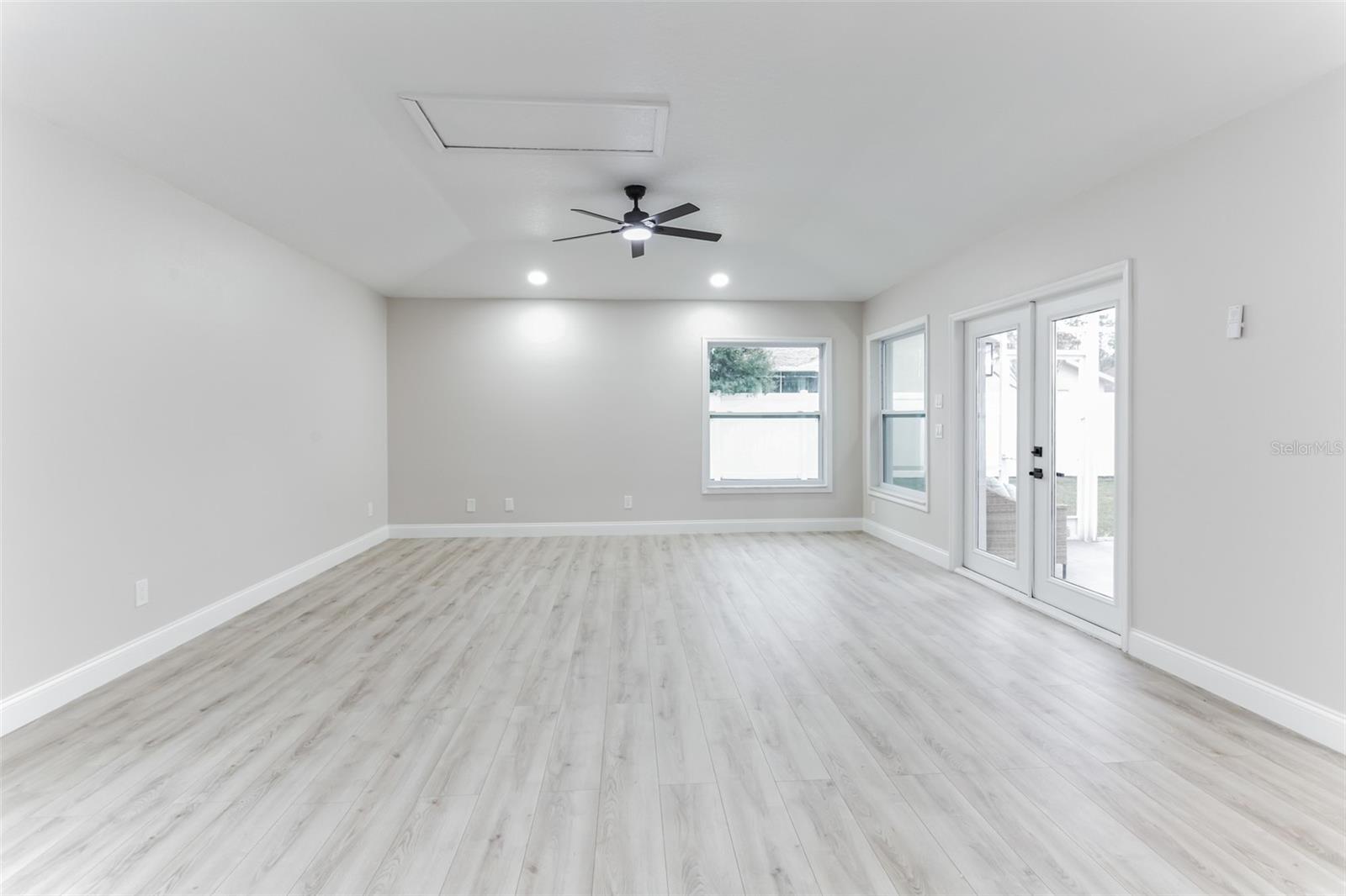 13 EVANSTON LN, PALM COAST, FL, 32164