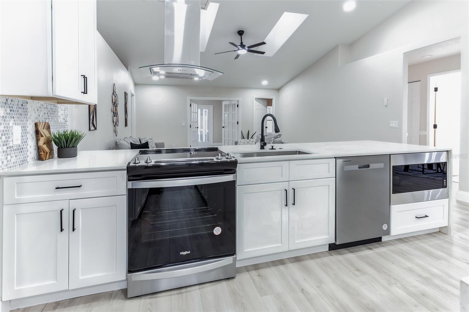 13 EVANSTON LN, PALM COAST, FL, 32164