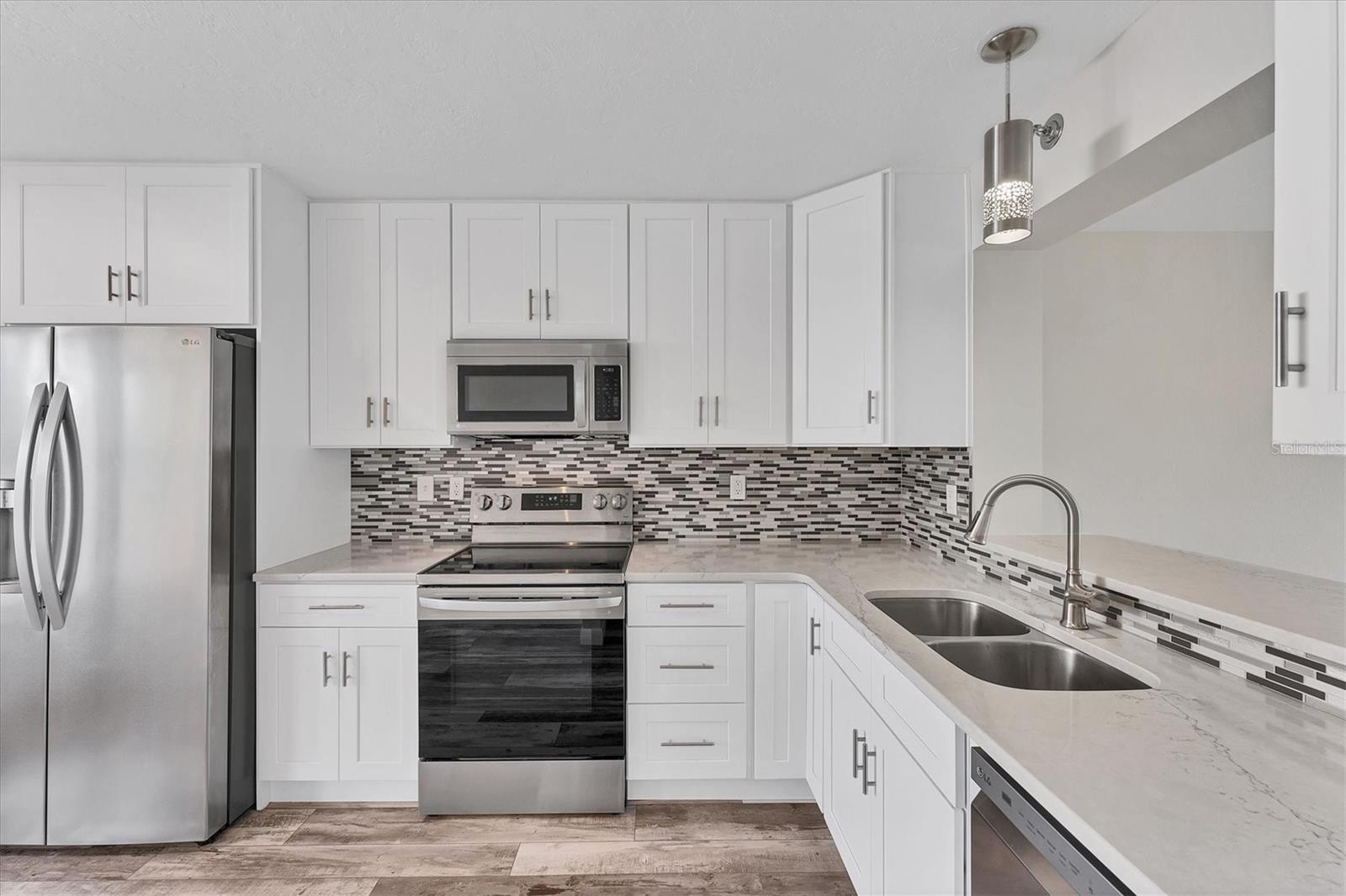 4530 PINEBROOK CIR #208, BRADENTON, FL, 34209