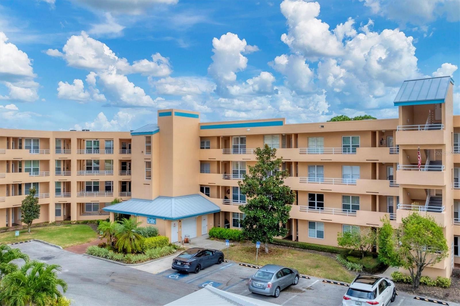 4530 PINEBROOK CIR #208, BRADENTON, FL, 34209