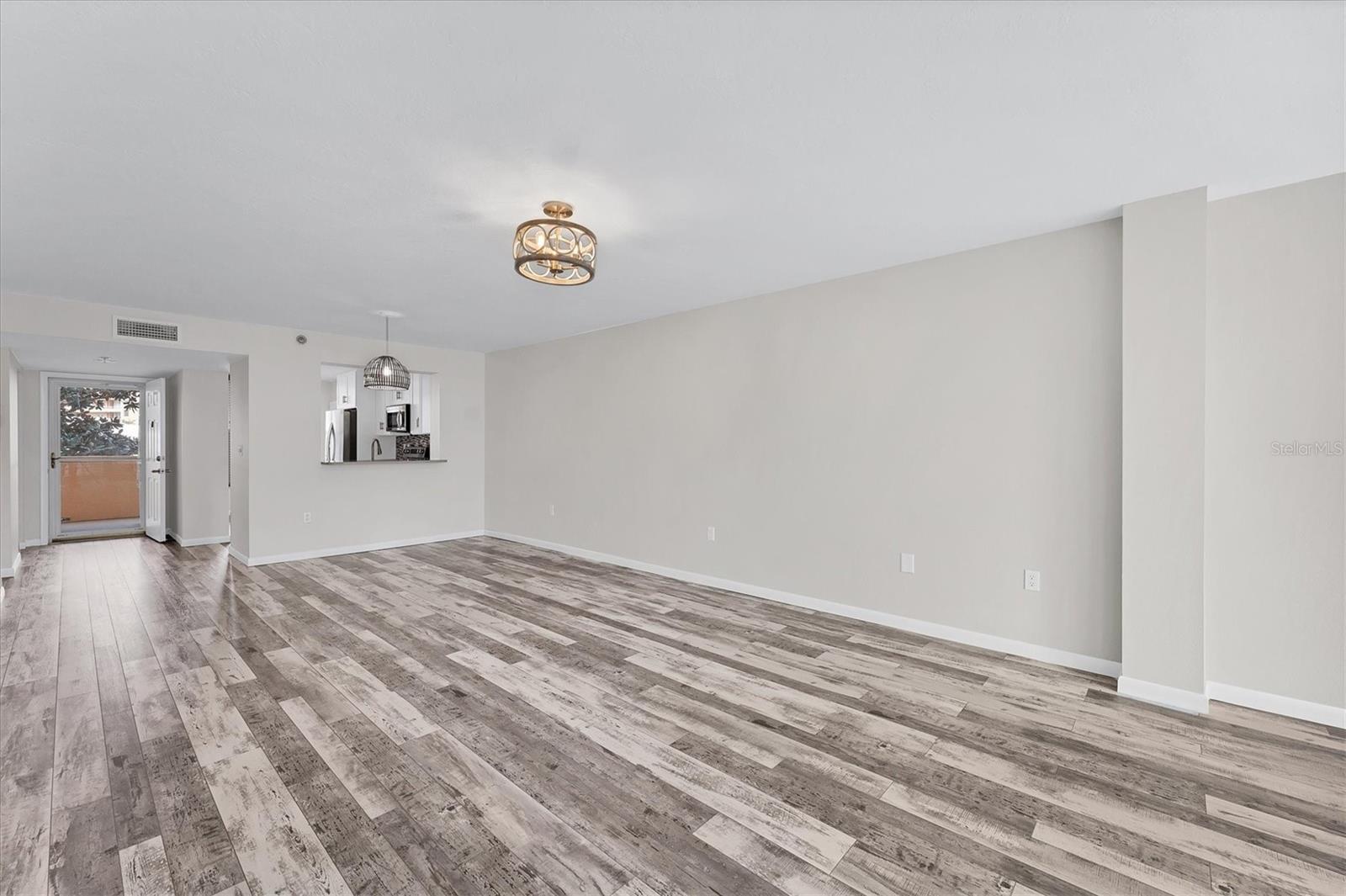 4530 PINEBROOK CIR #208, BRADENTON, FL, 34209