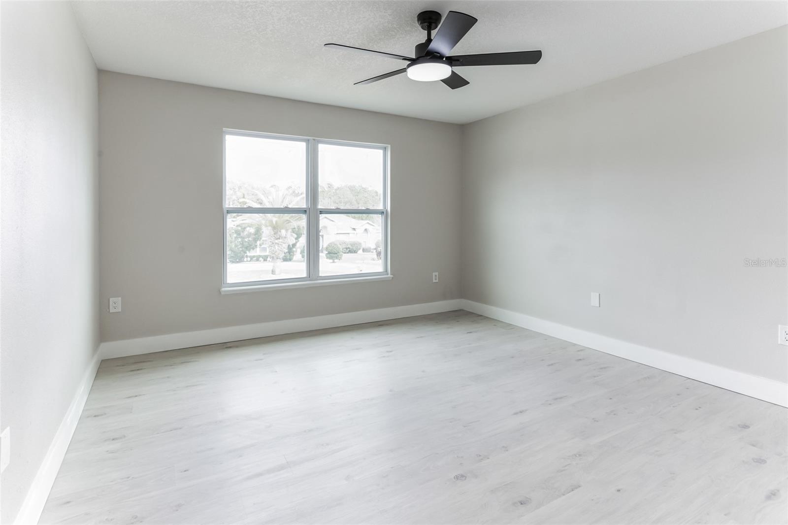 73 LONDON DR, PALM COAST, FL, 32137