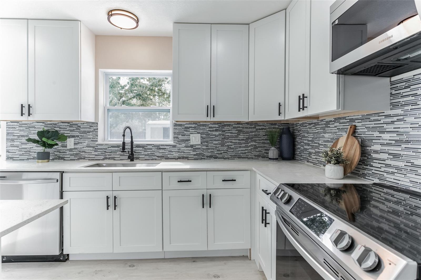 73 LONDON DR, PALM COAST, FL, 32137