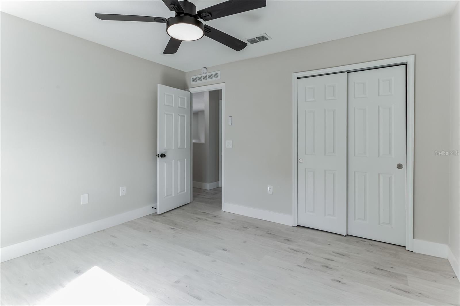 73 LONDON DR, PALM COAST, FL, 32137