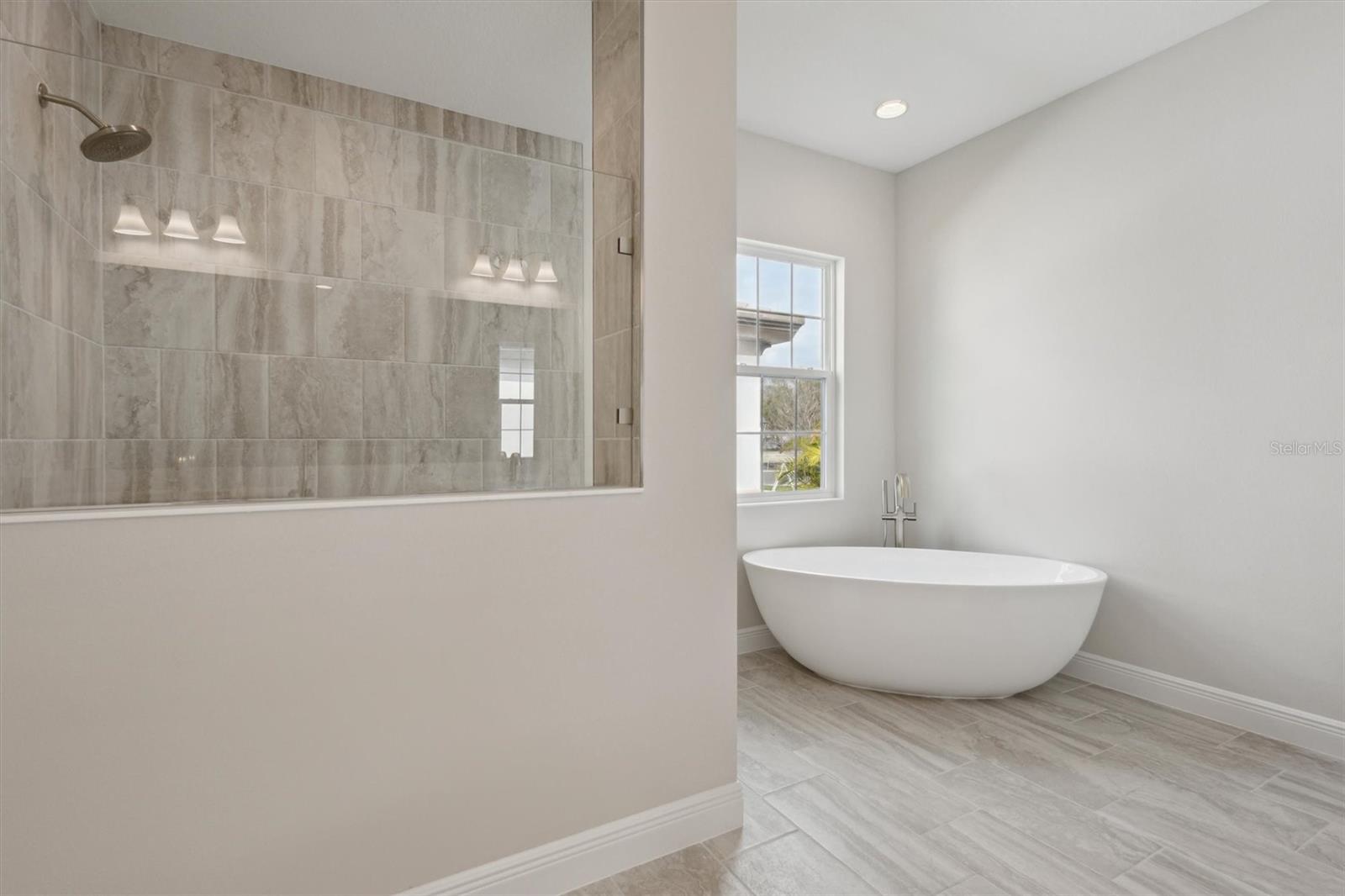 4535 FOLEY GROVE DR, VALRICO, FL, 33596