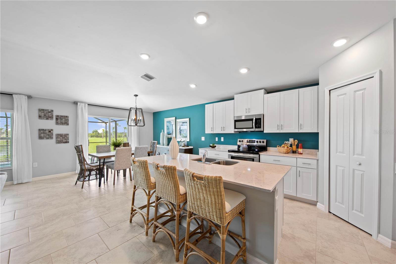 104 LILYAN CT, ROTONDA WEST, FL, 33947