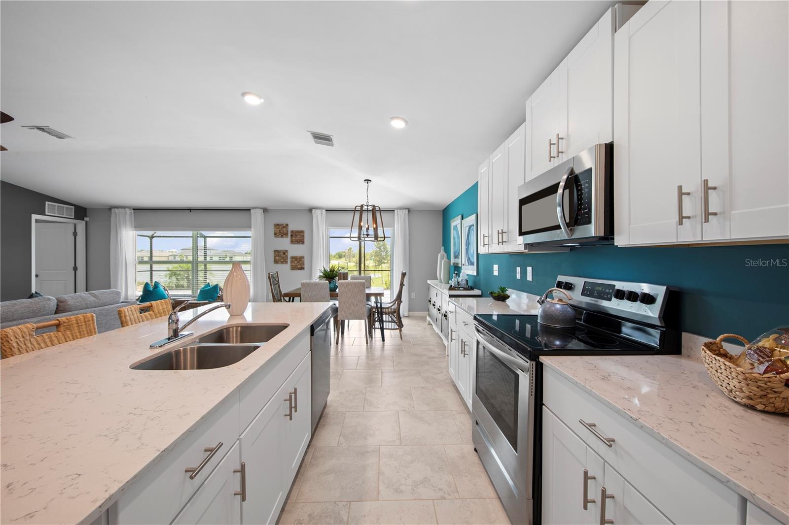 104 LILYAN CT, ROTONDA WEST, FL, 33947