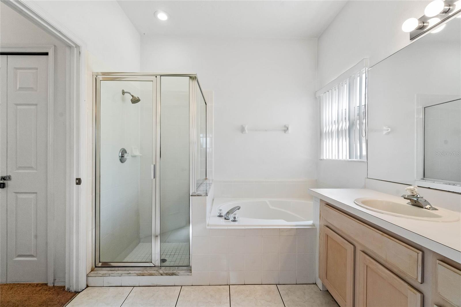 647 ELLA MAE DR, DAVENPORT, FL, 33897
