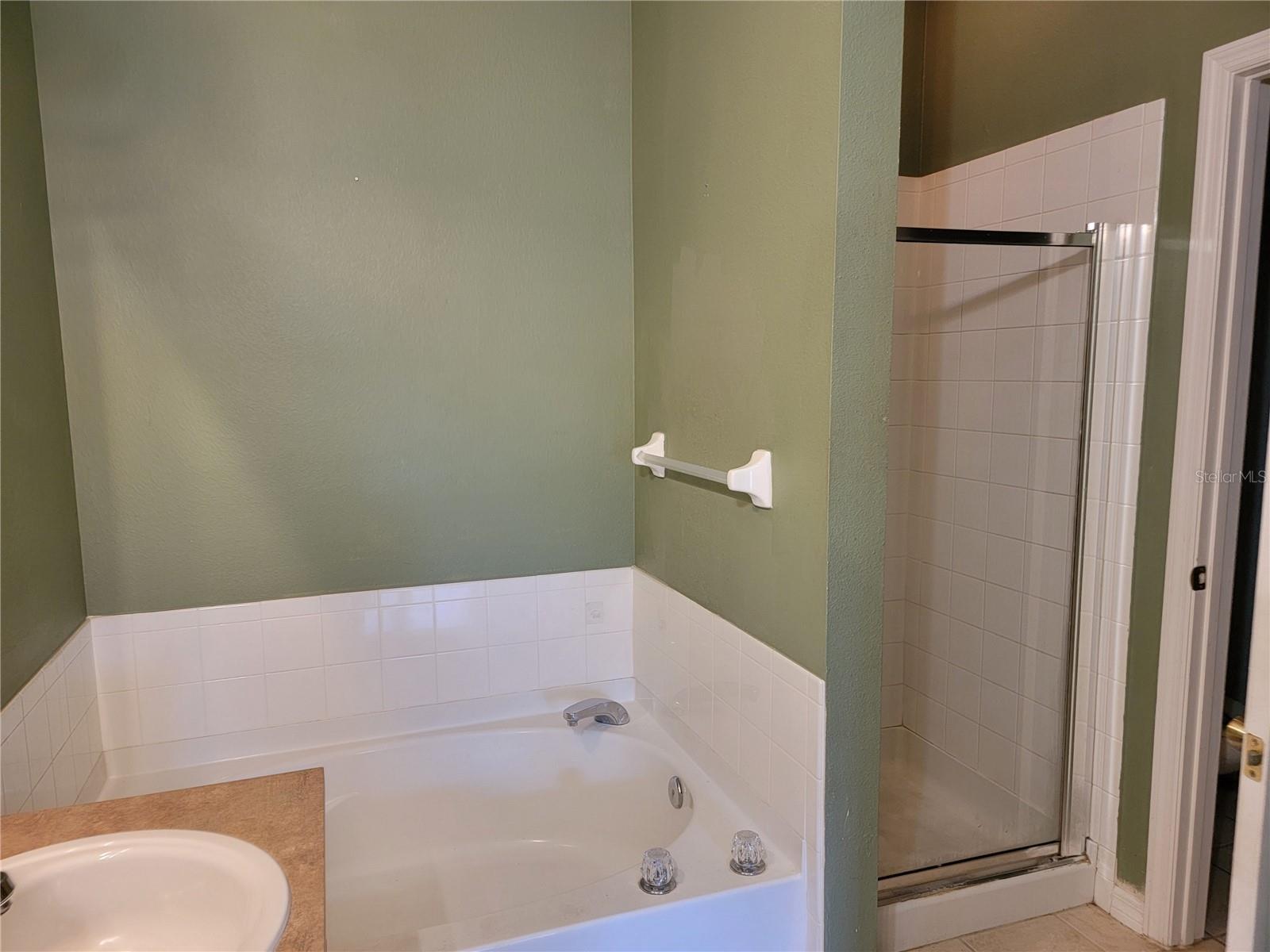 2051 WINTERSET DR, LAKELAND, FL, 33813