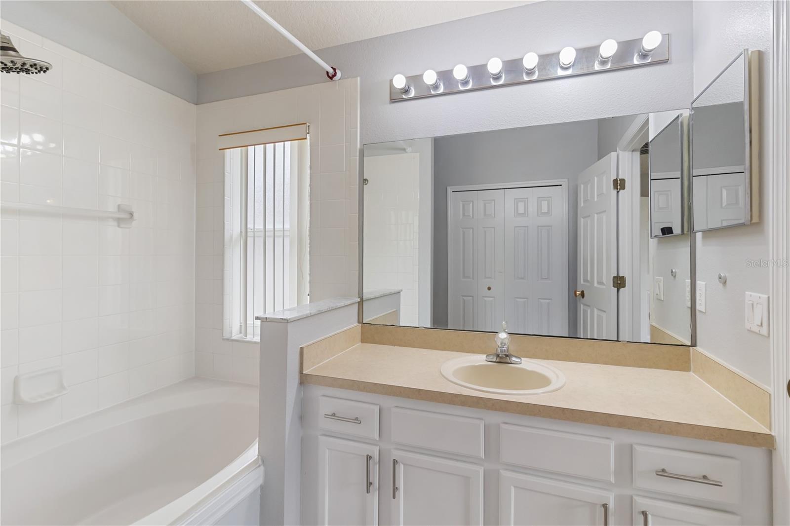 8122 YELLOW CRANE DR, KISSIMMEE, FL, 34747
