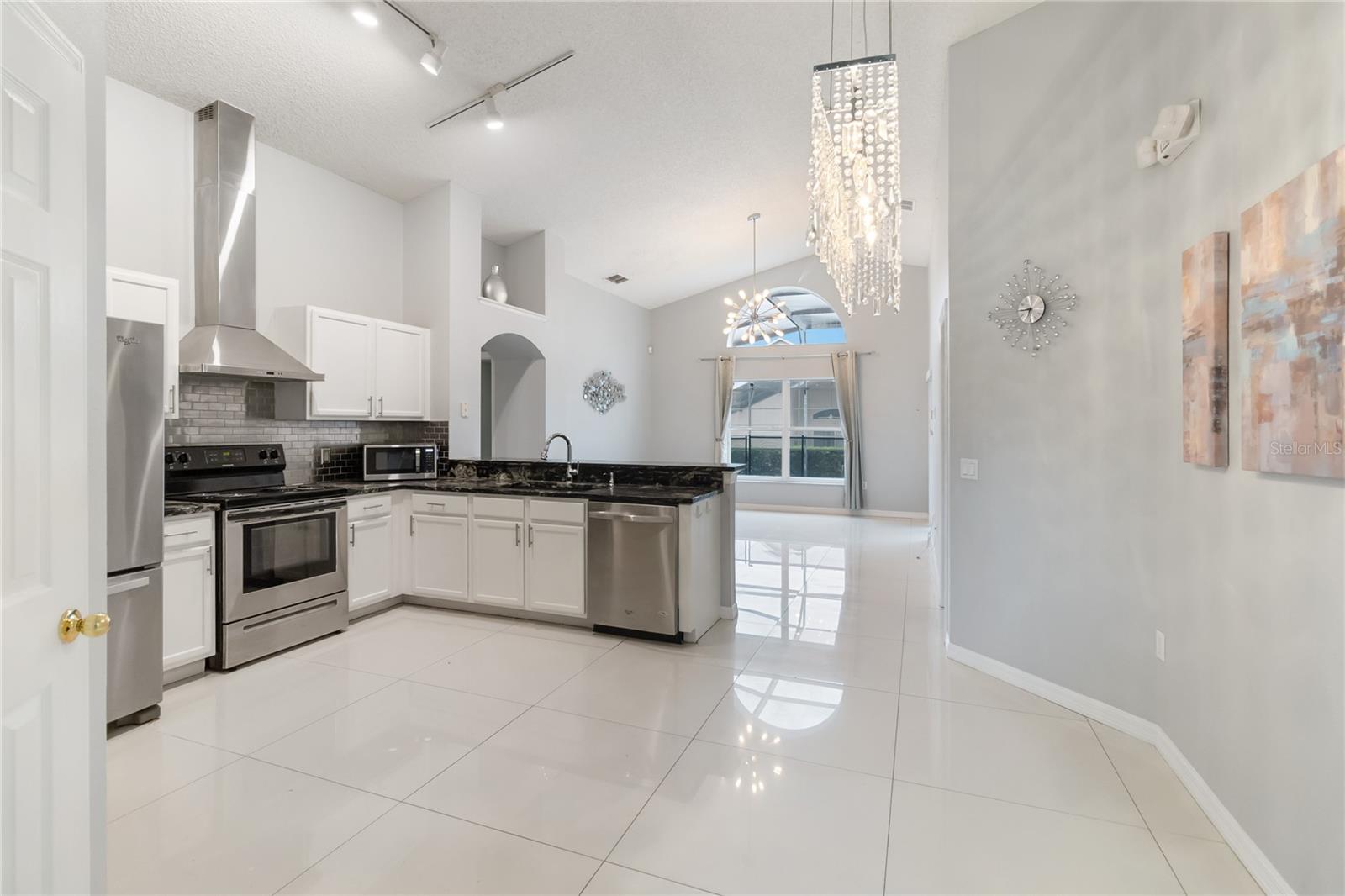 8122 YELLOW CRANE DR, KISSIMMEE, FL, 34747