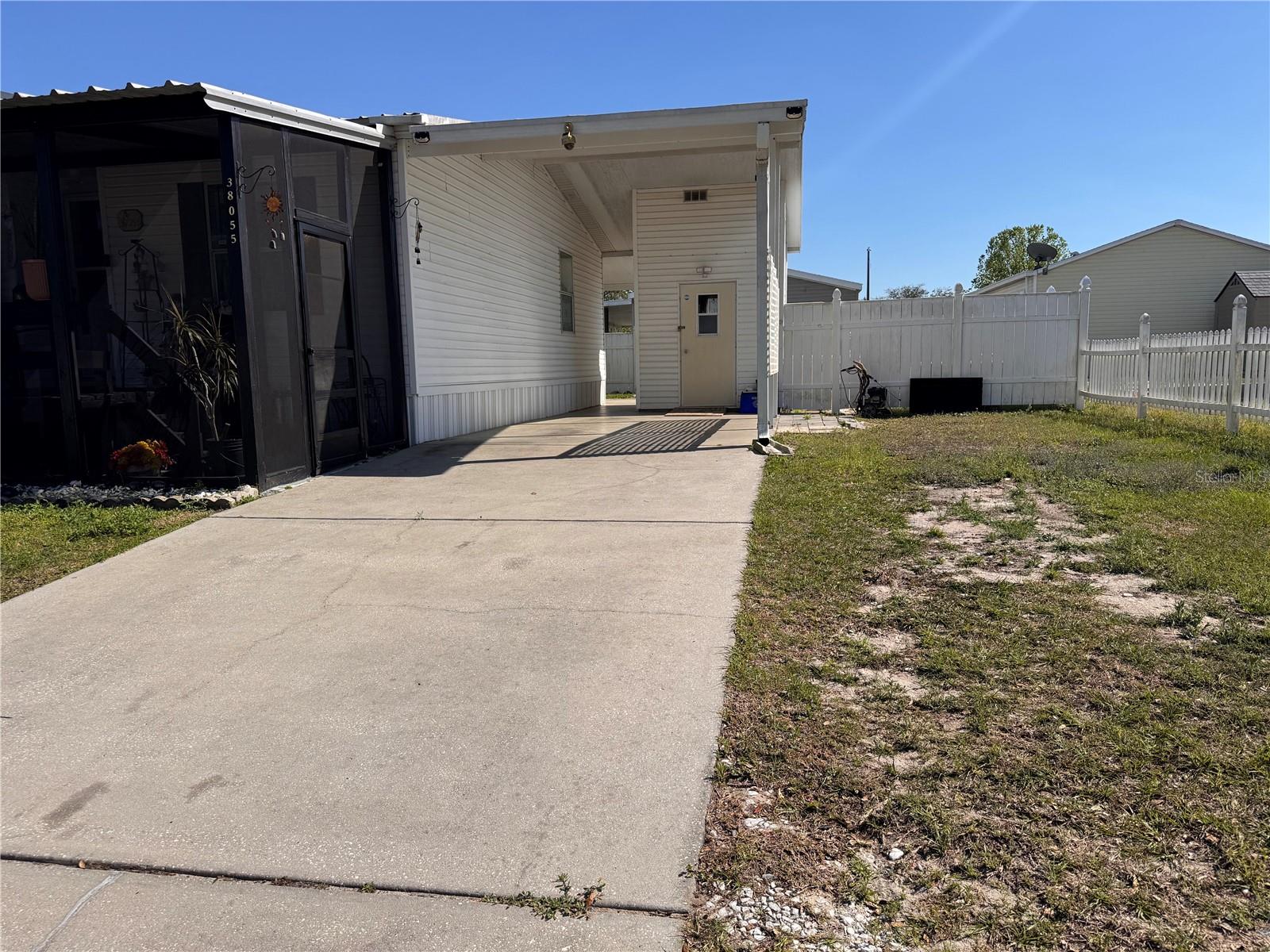 38055 LAWANDA LOOP, ZEPHYRHILLS, FL, 33542