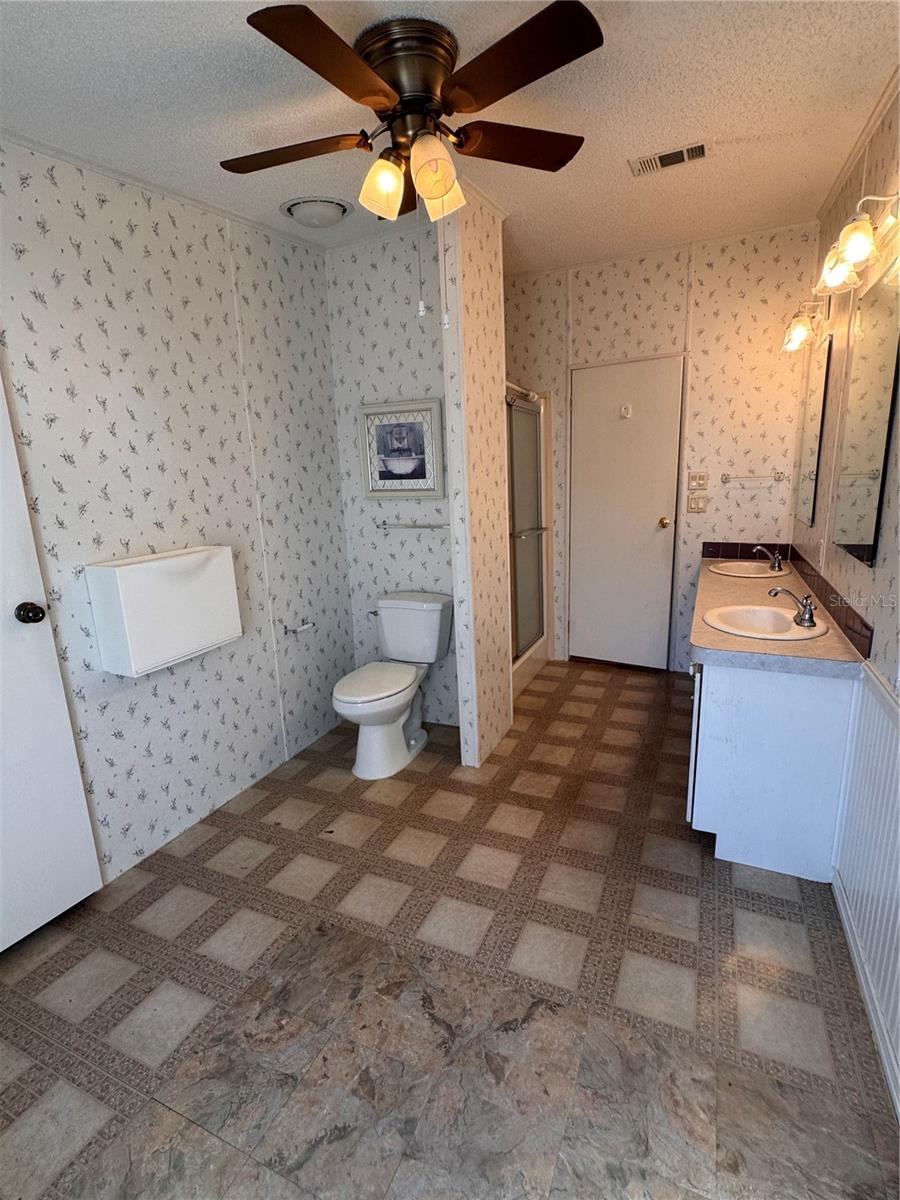 38055 LAWANDA LOOP, ZEPHYRHILLS, FL, 33542