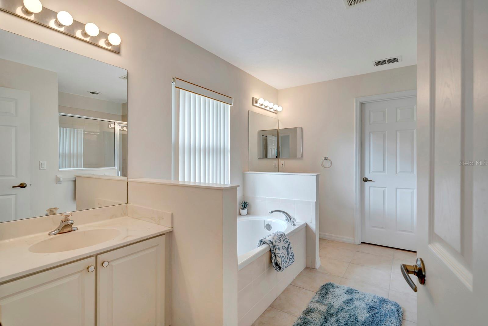 517 S VALENCIA CIR SW, VERO BEACH, FL, 32968