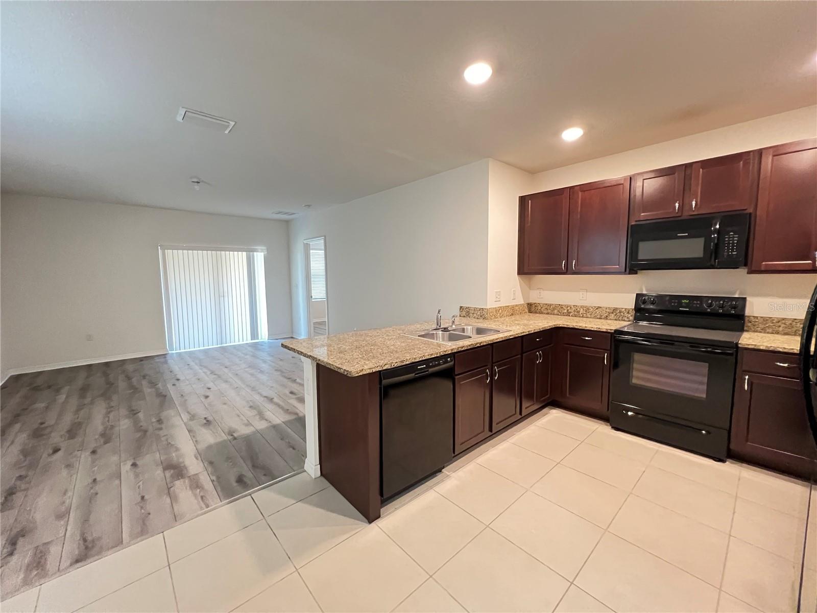 10910 CARLTON FIELDS DR, RIVERVIEW, FL, 33579