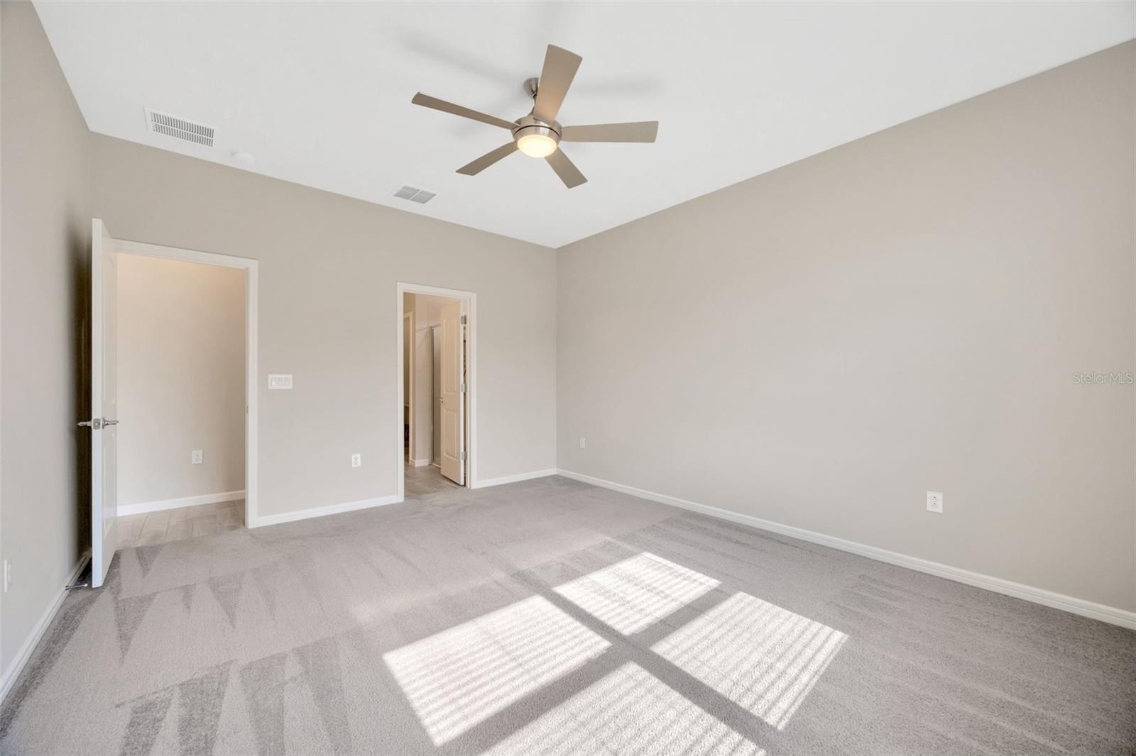 6398 BRADFORD WOODS DRIVE, ZEPHYRHILLS, FL, 33542