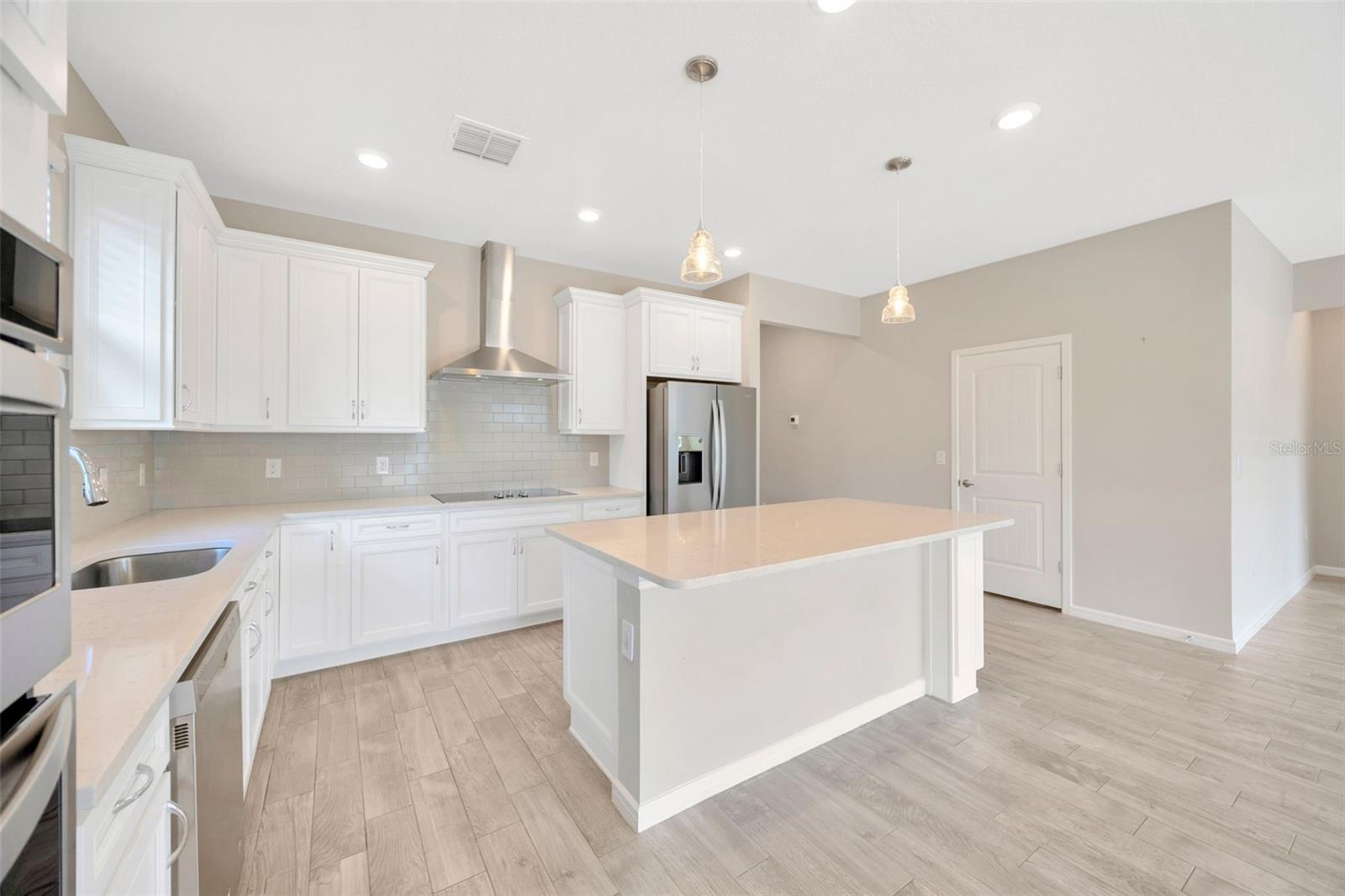 6398 BRADFORD WOODS DRIVE, ZEPHYRHILLS, FL, 33542